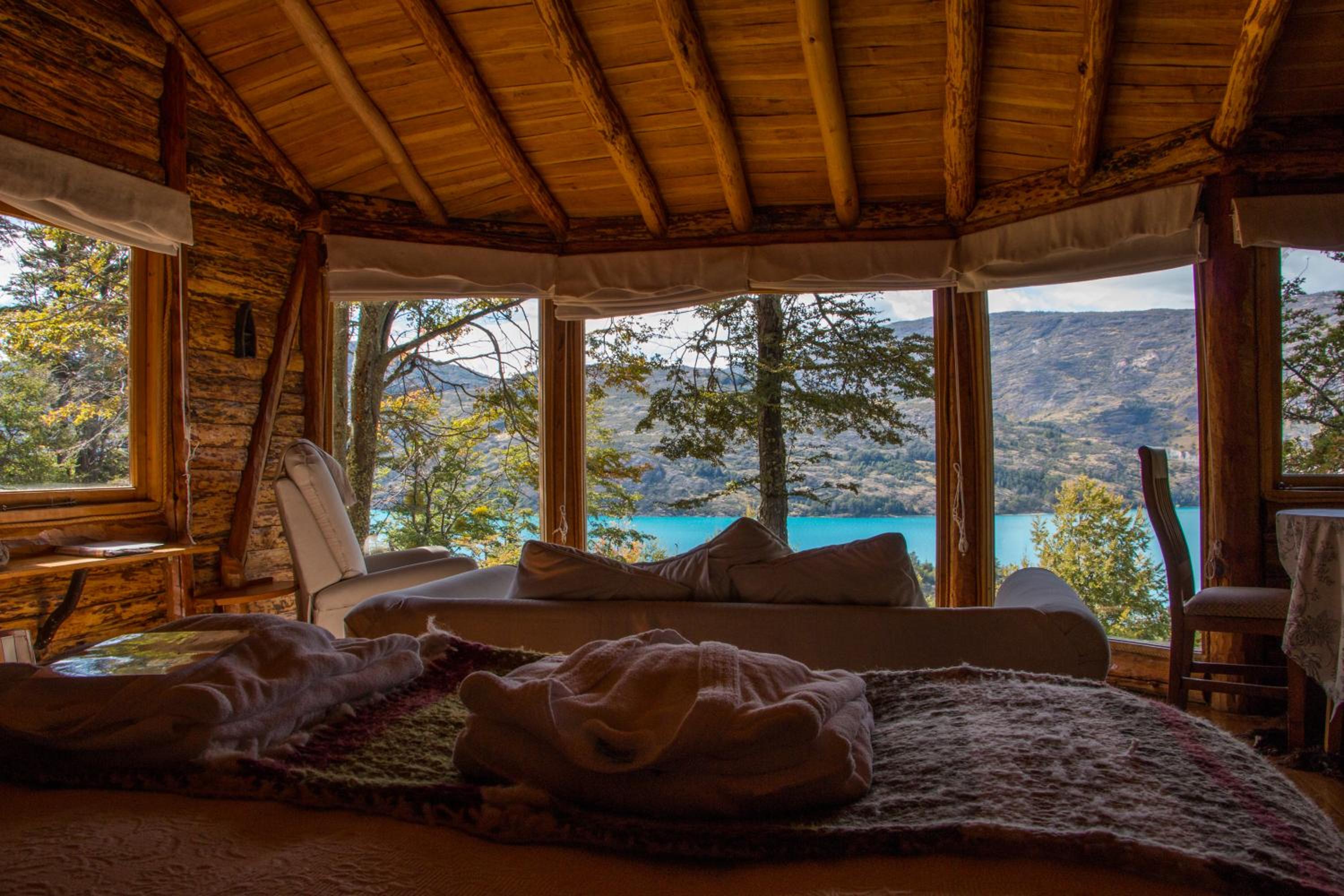 Mallin Colorado Ecolodge