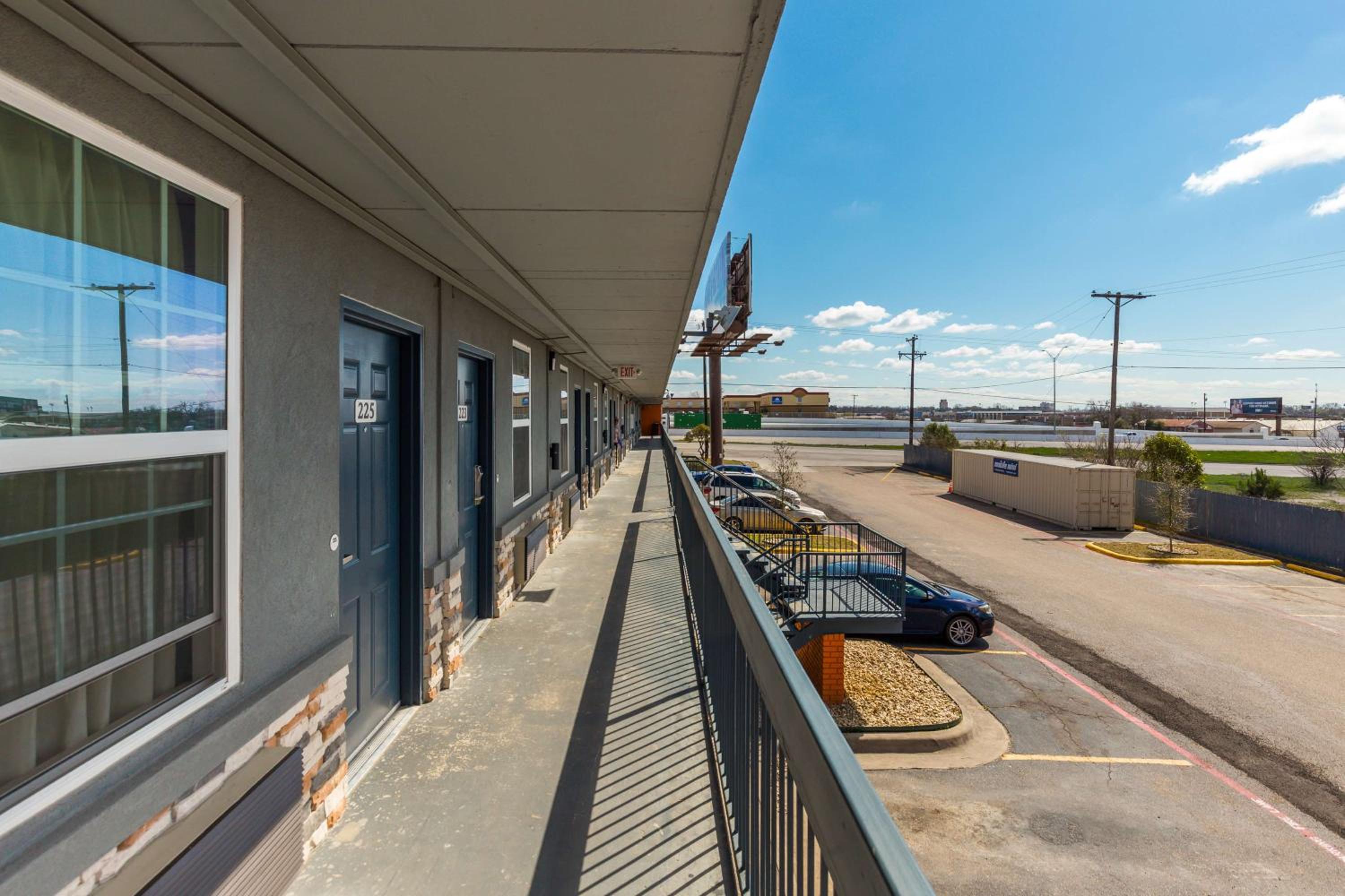Motel 6-Temple, TX view 4