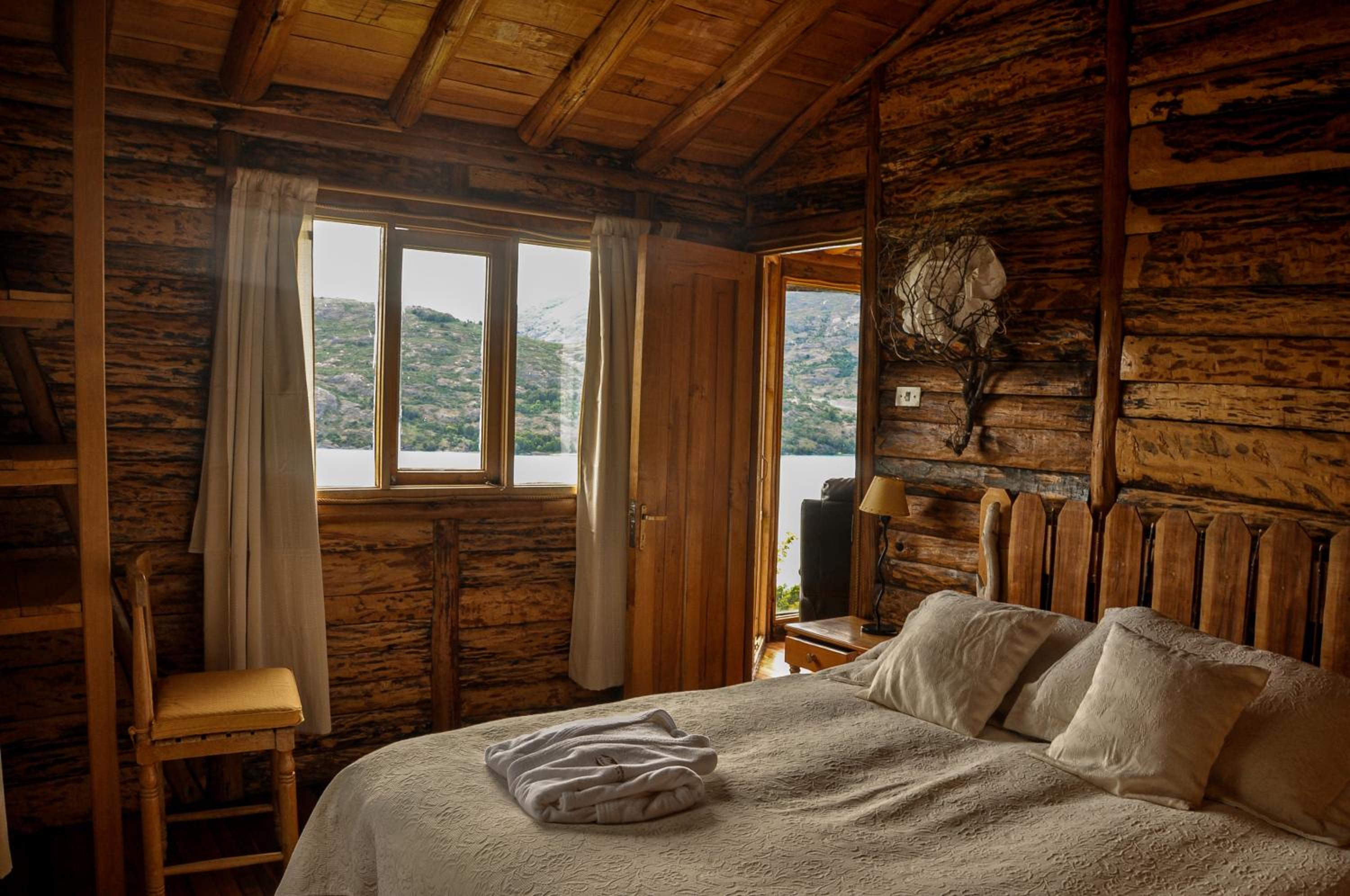 Mallin Colorado Ecolodge