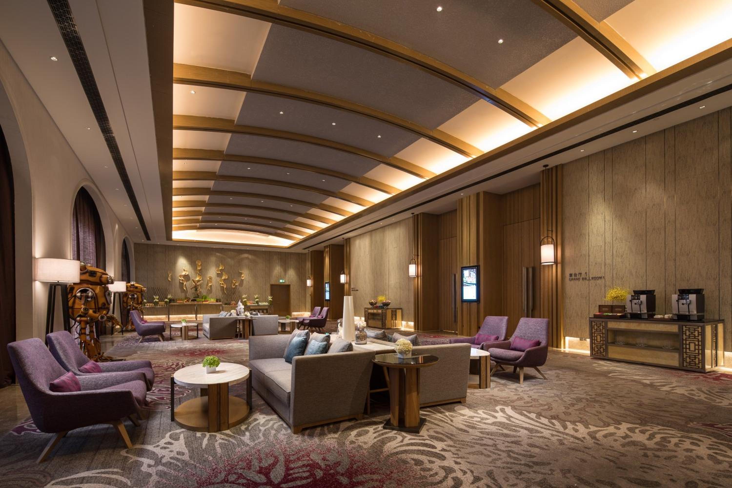 Crowne Plaza QingdaoOriental Movie Metropolis by IHG