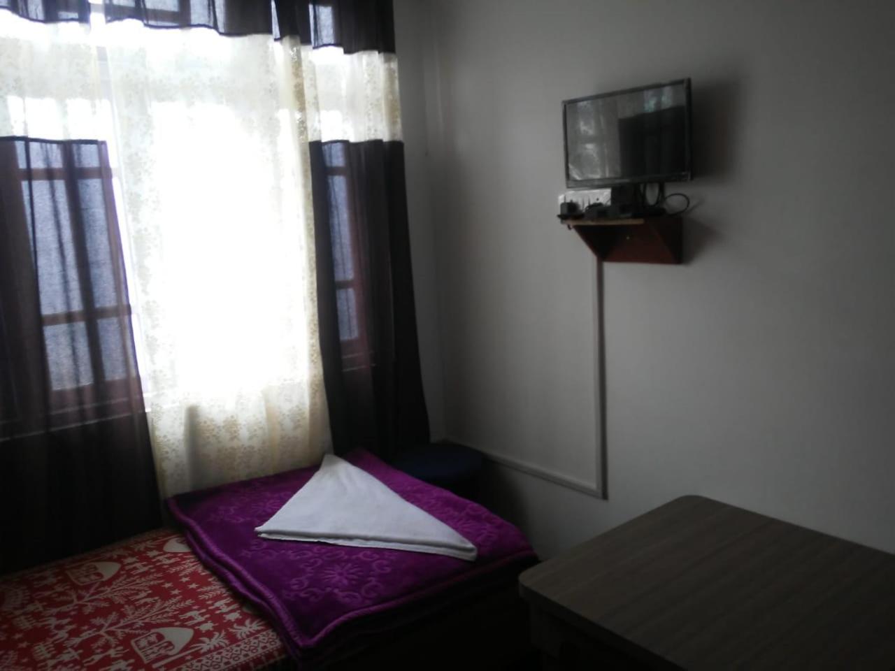 Photo 8