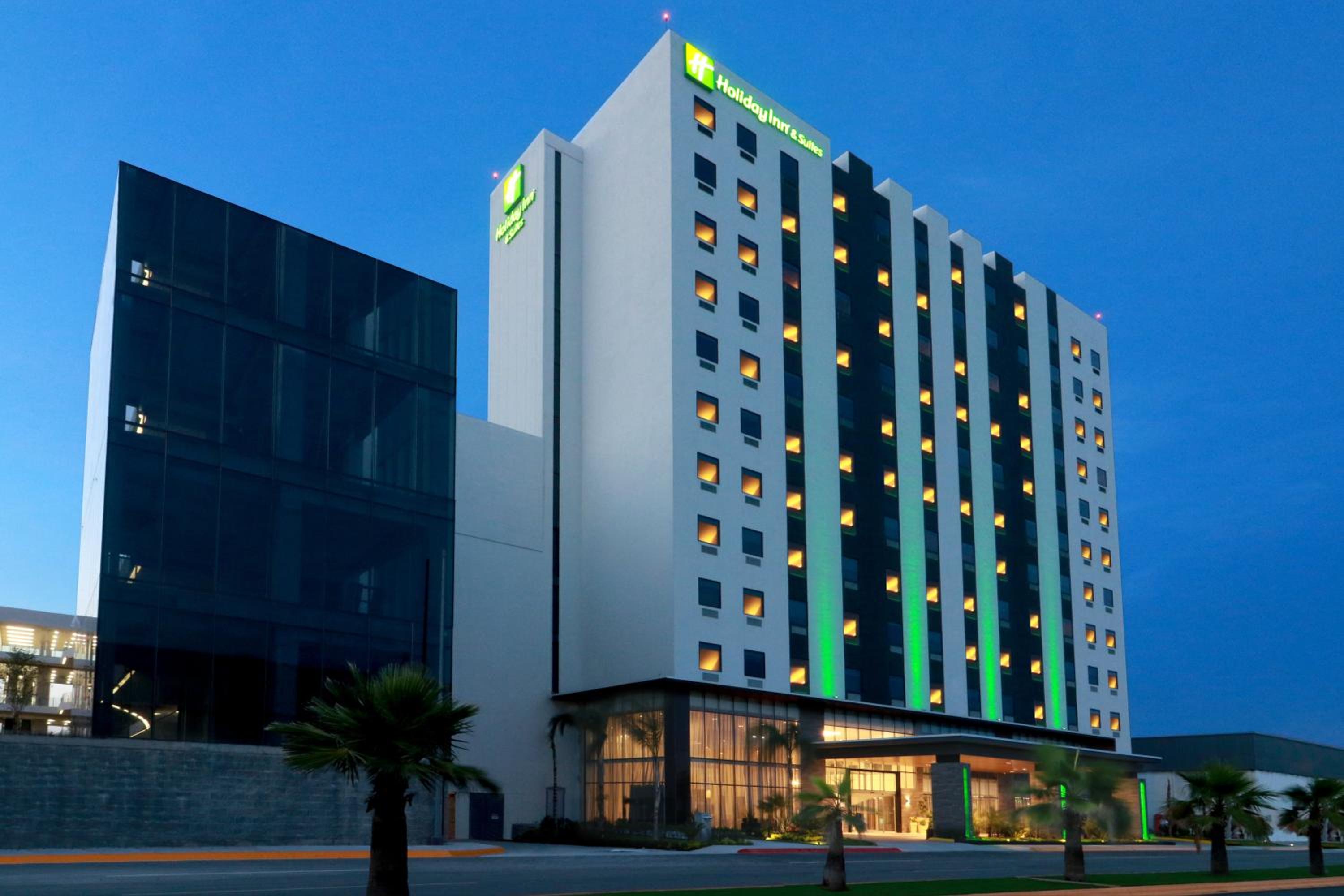 Hotel Holiday Inn & Suites - Monterrey Apodaca Zona Airport, an IHG Hotel - Image 1
