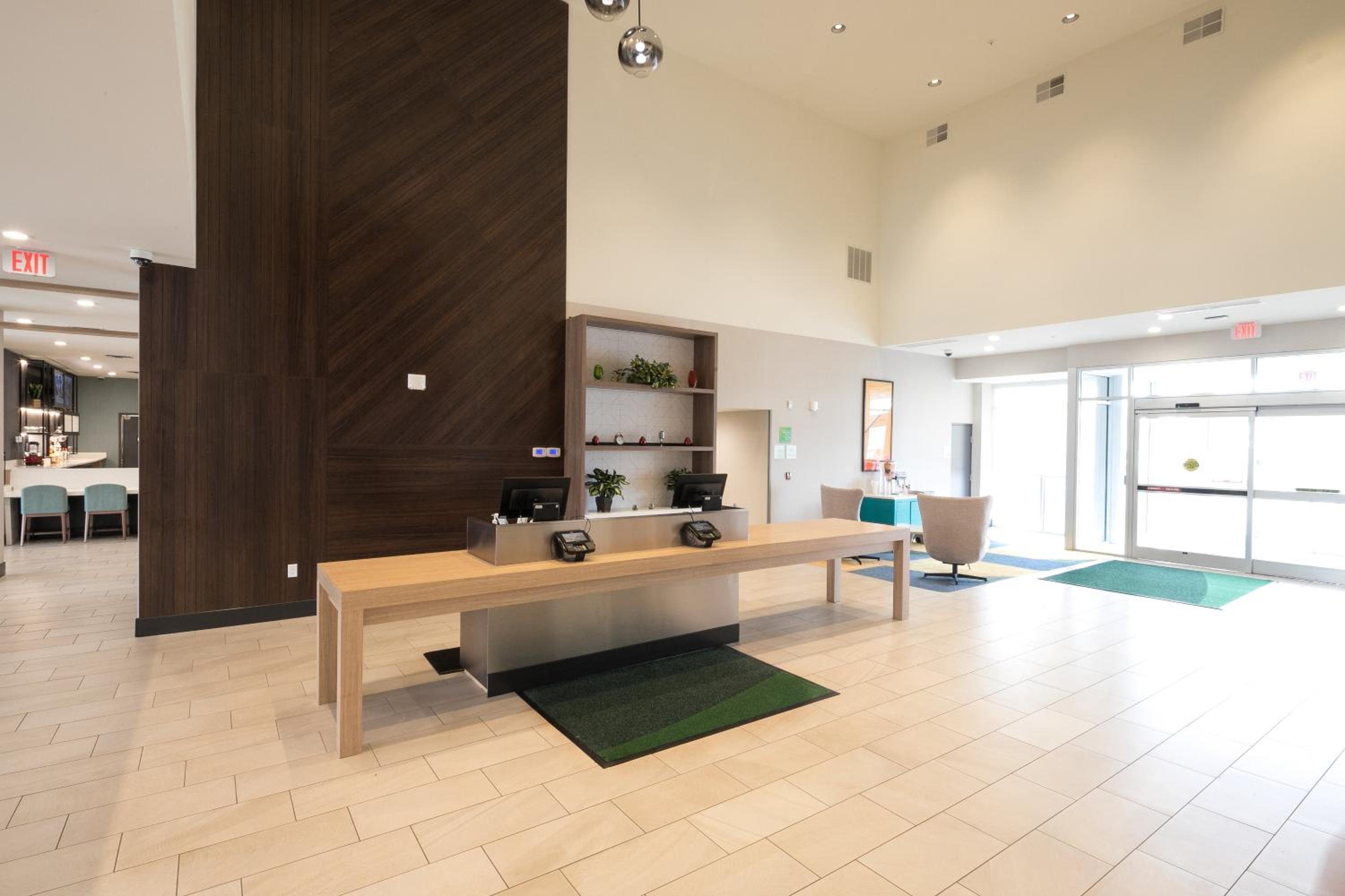 Mount Pleasant Vacations - Holiday Inn Hotel  Suites - Mount Pleasant, an IHG Hotel - Property Image 5