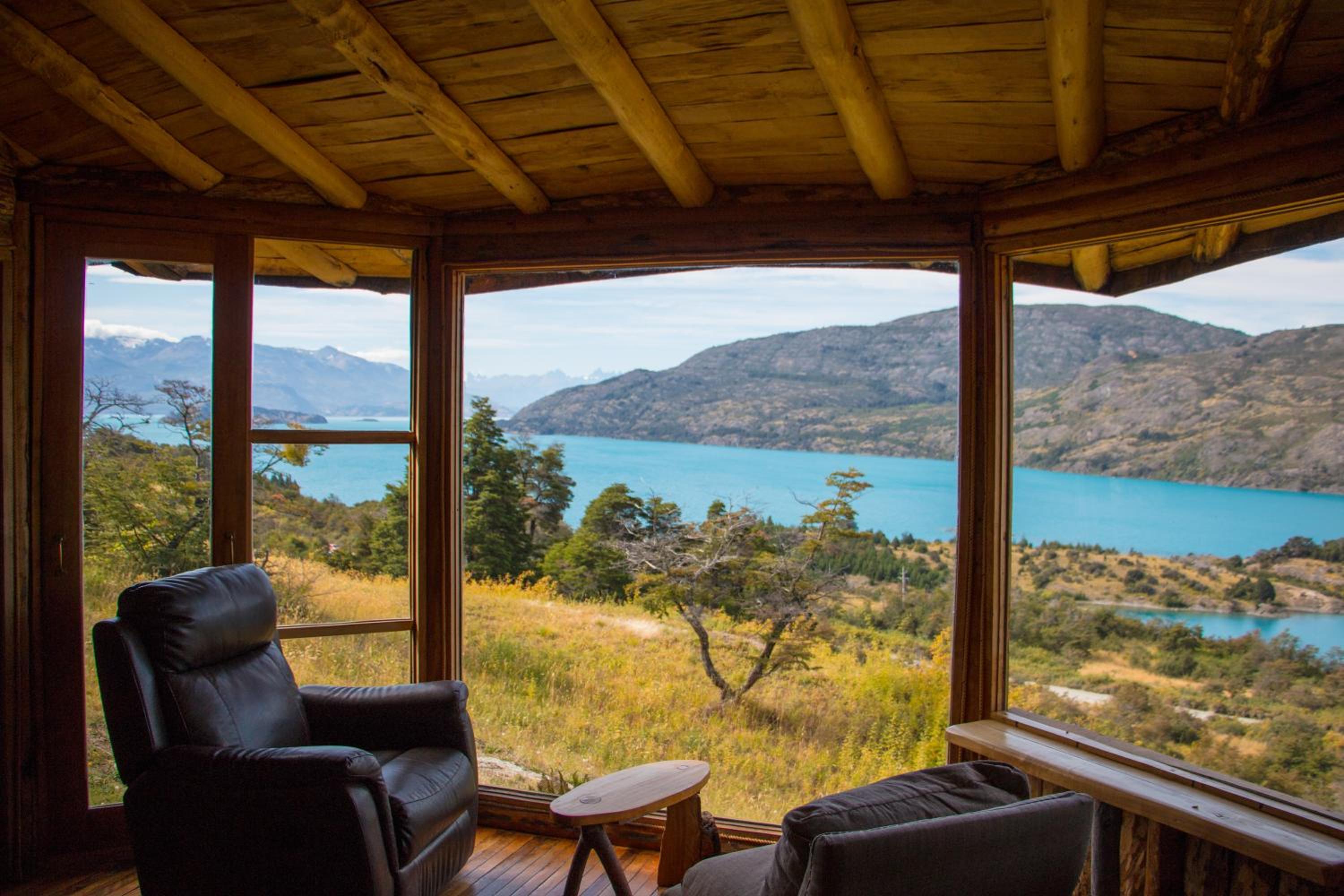 Mallin Colorado Ecolodge