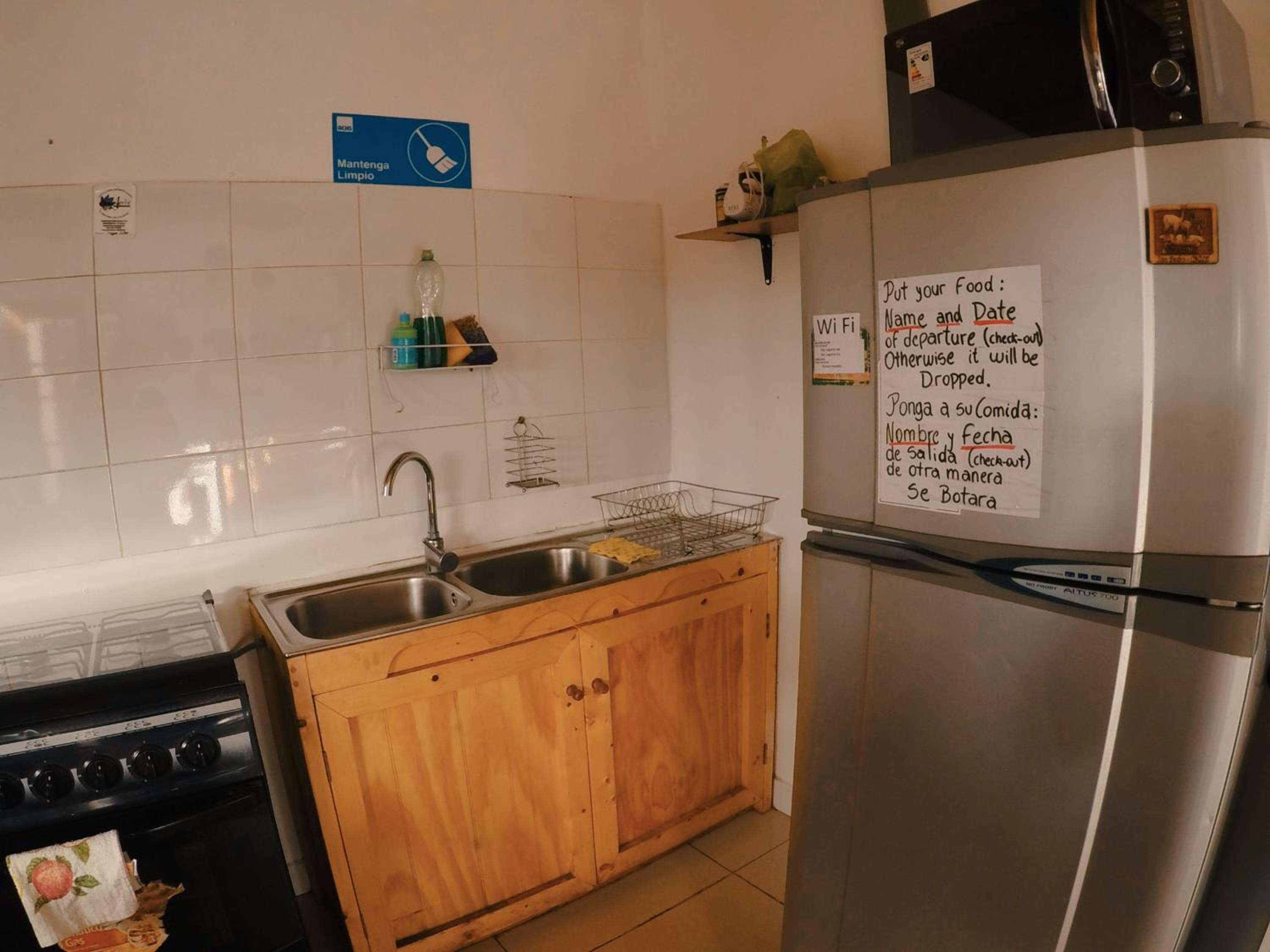 Rey Lagarto Hostel