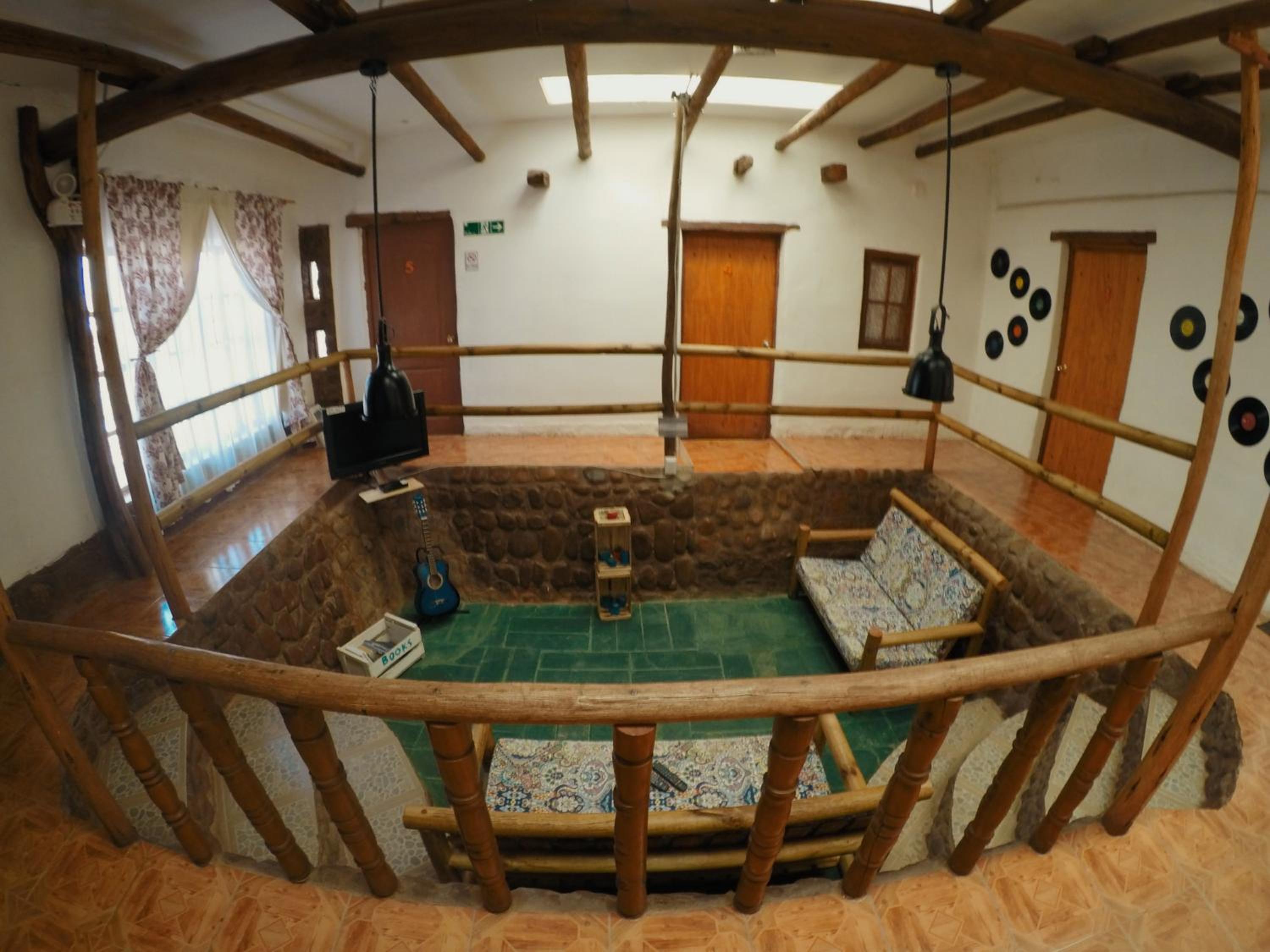Rey Lagarto Hostel