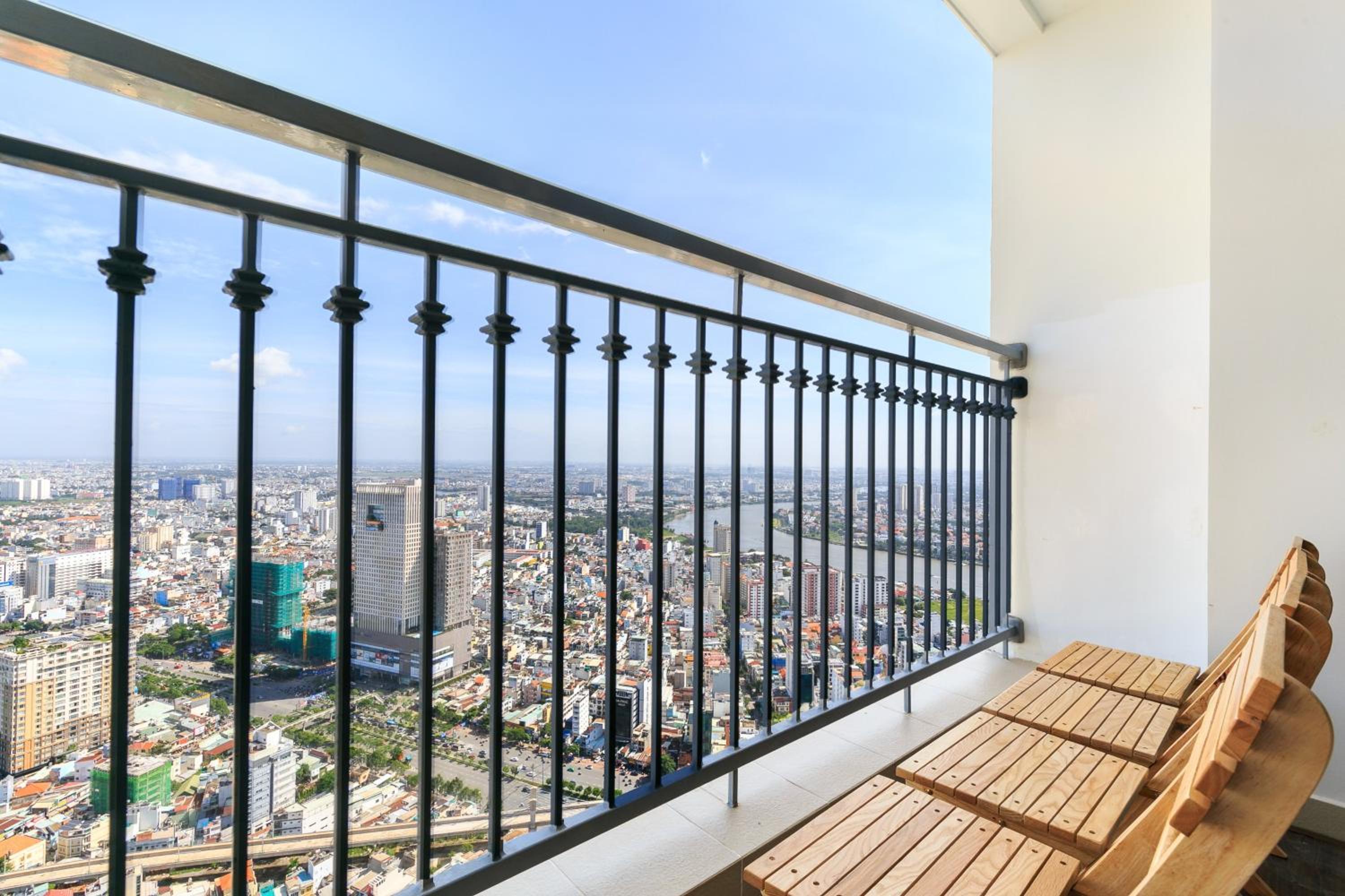 The Luxe Nest Landmark 81