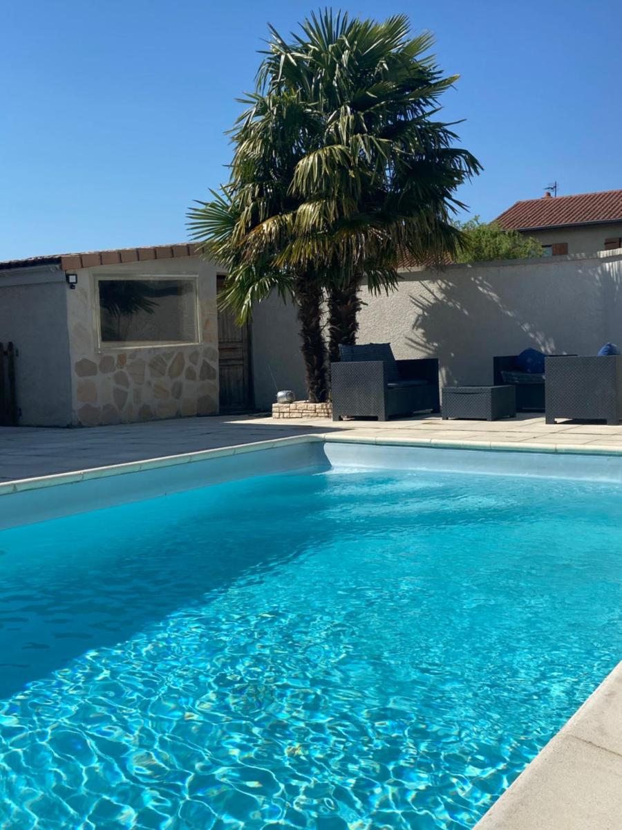 Maison entière 4 lits 8 pl avec jacuzzi proche du safari de Peaugres view 5