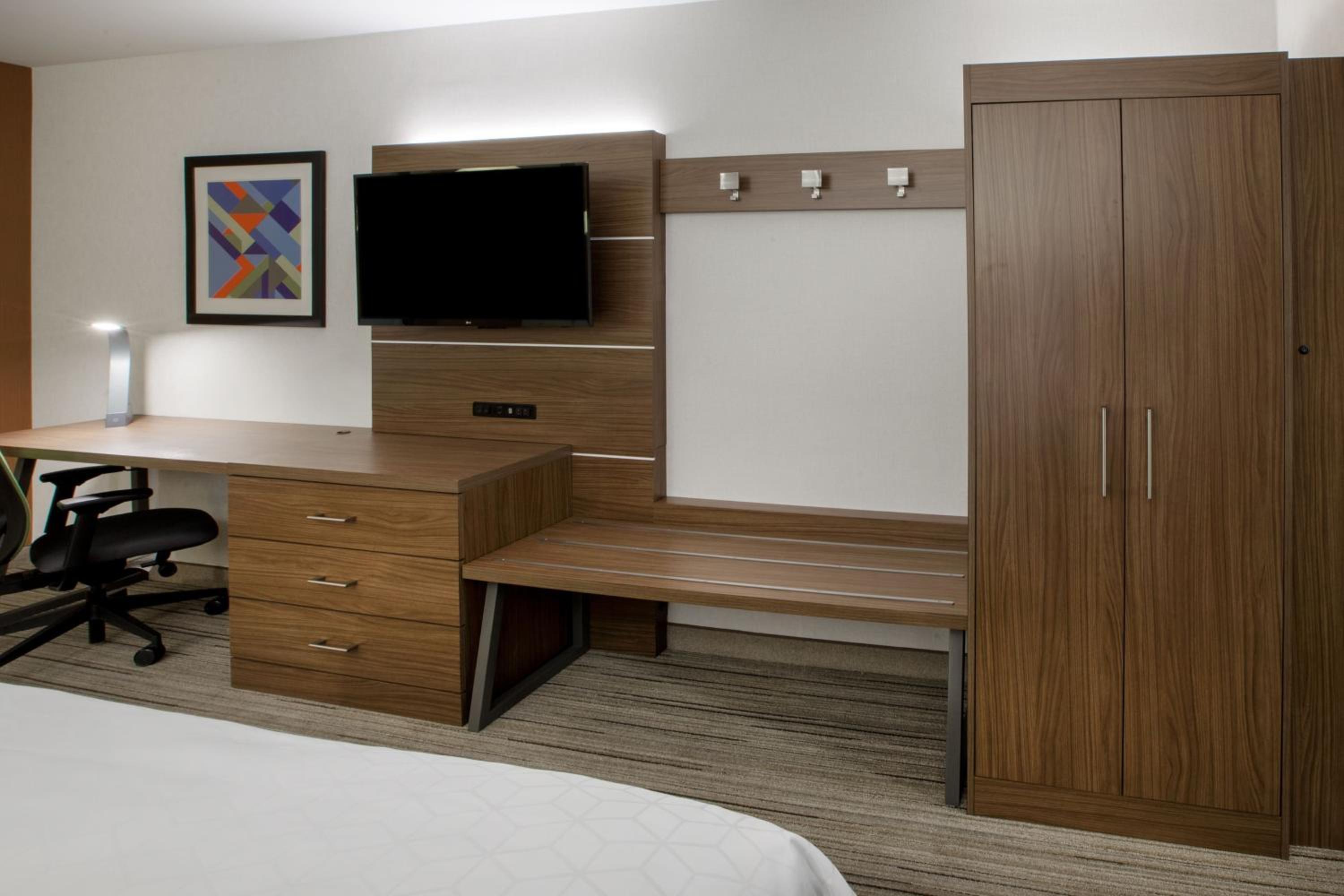 Holiday Inn Express Hotel Suites Maryville, an IHG Hotel - Property Image 18