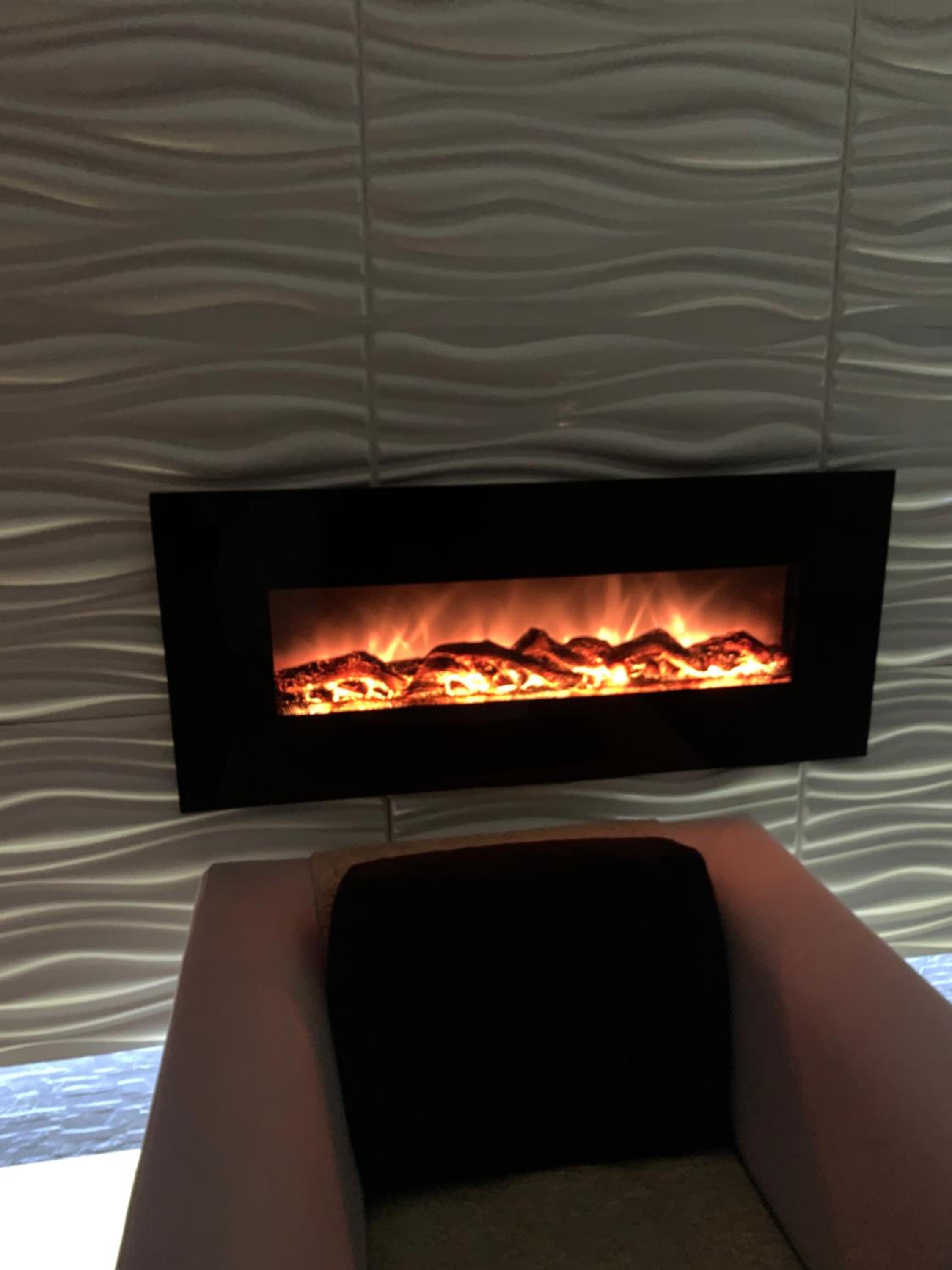 LUXURY SUITES MARKOV