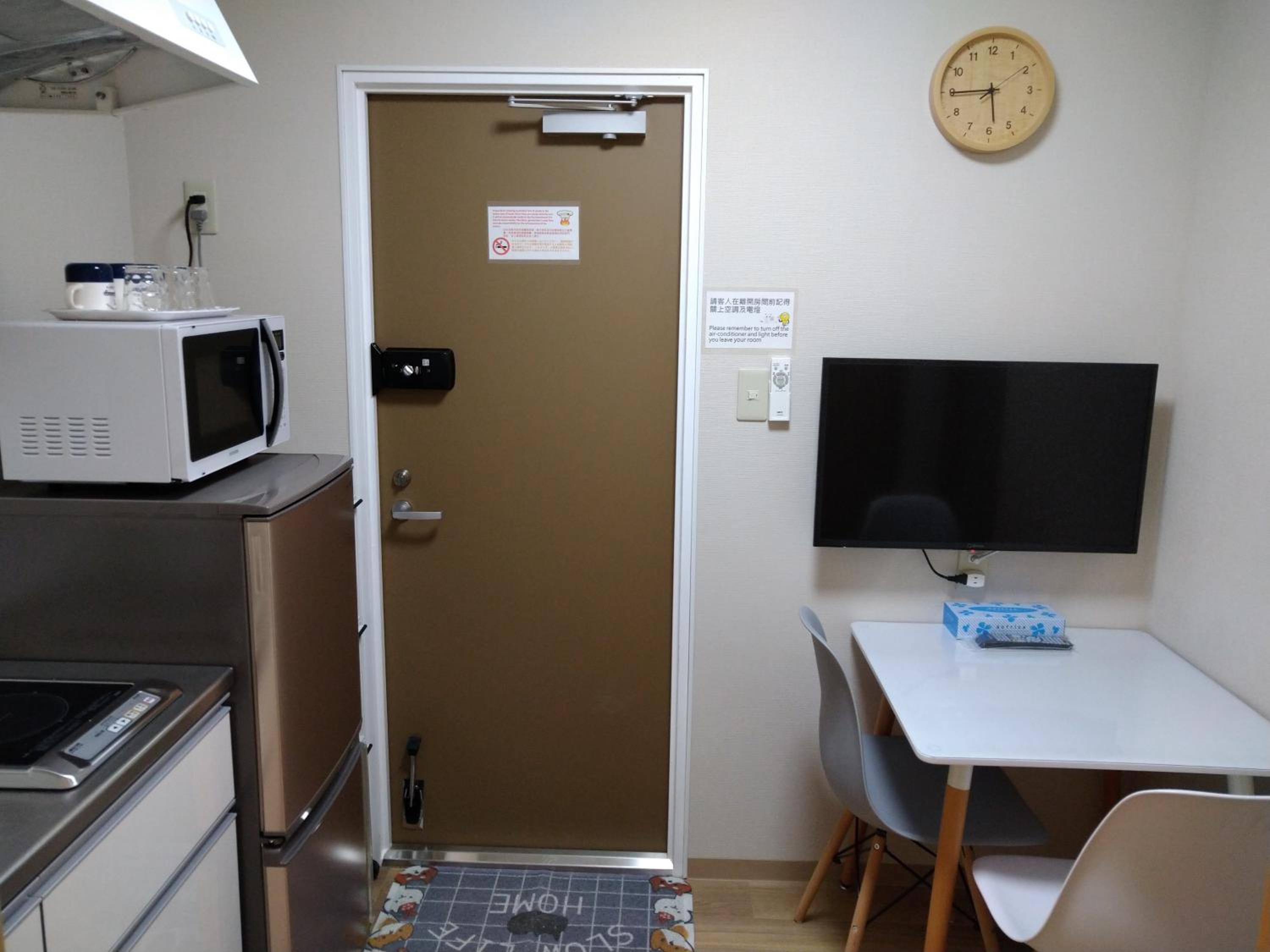 Issyuku Higashiueno Hotel