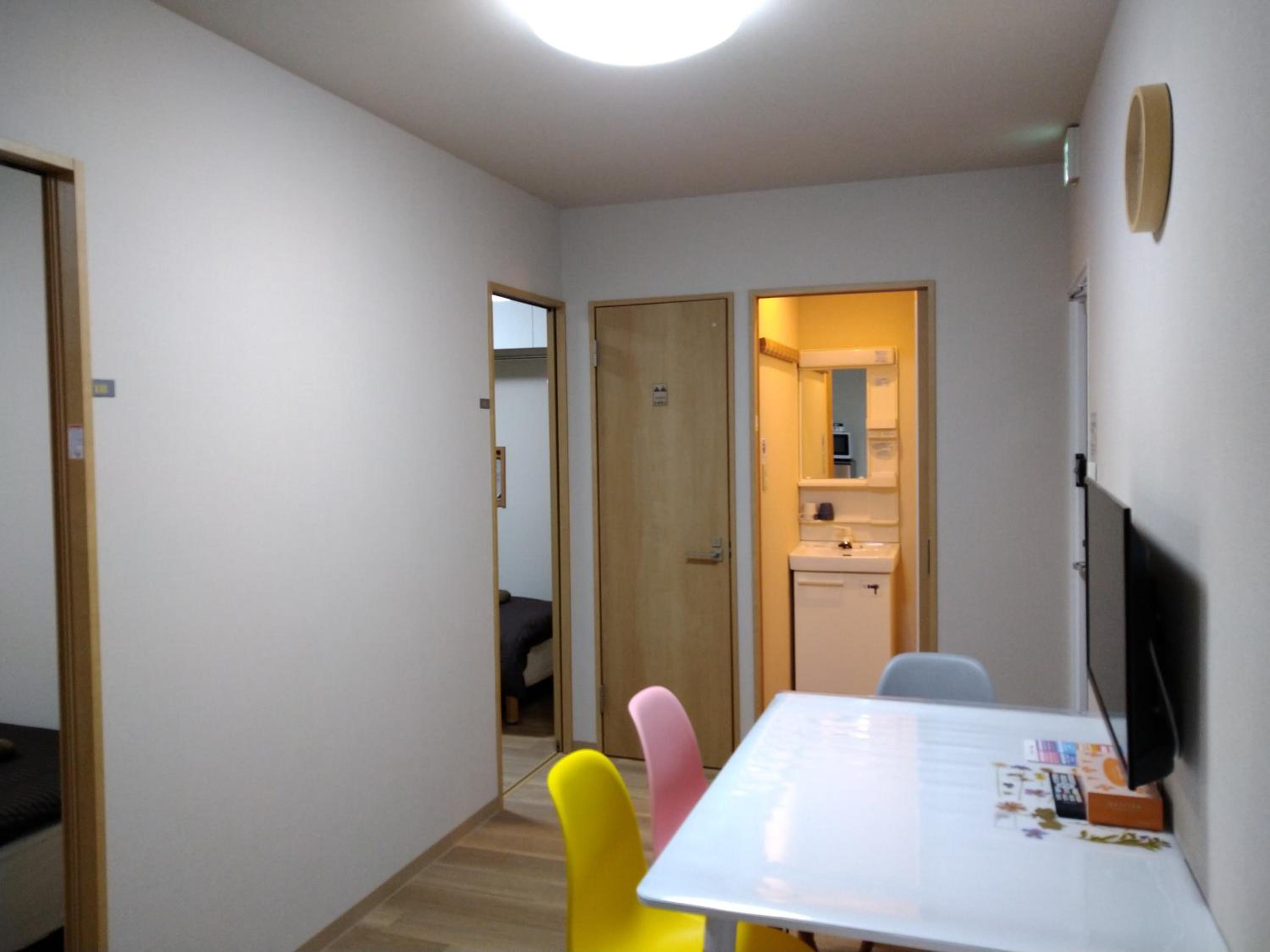 Issyuku Higashiueno Hotel