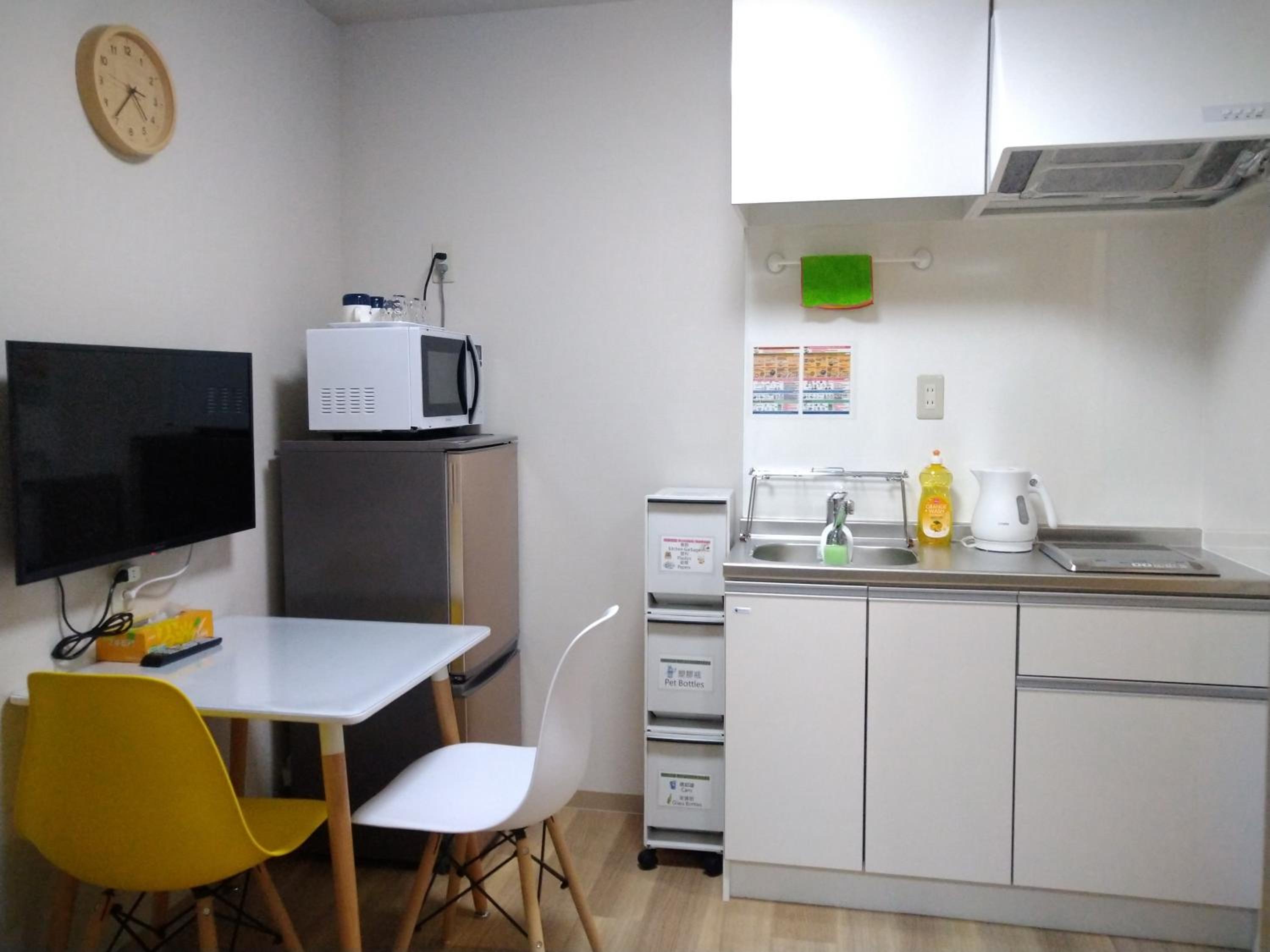 Issyuku Higashiueno Hotel
