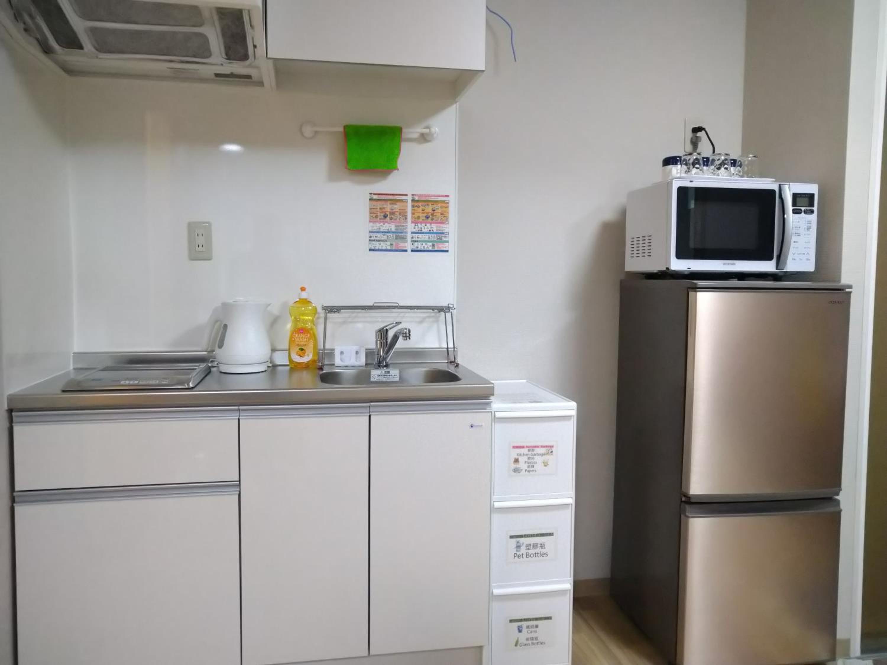 Issyuku Higashiueno Hotel