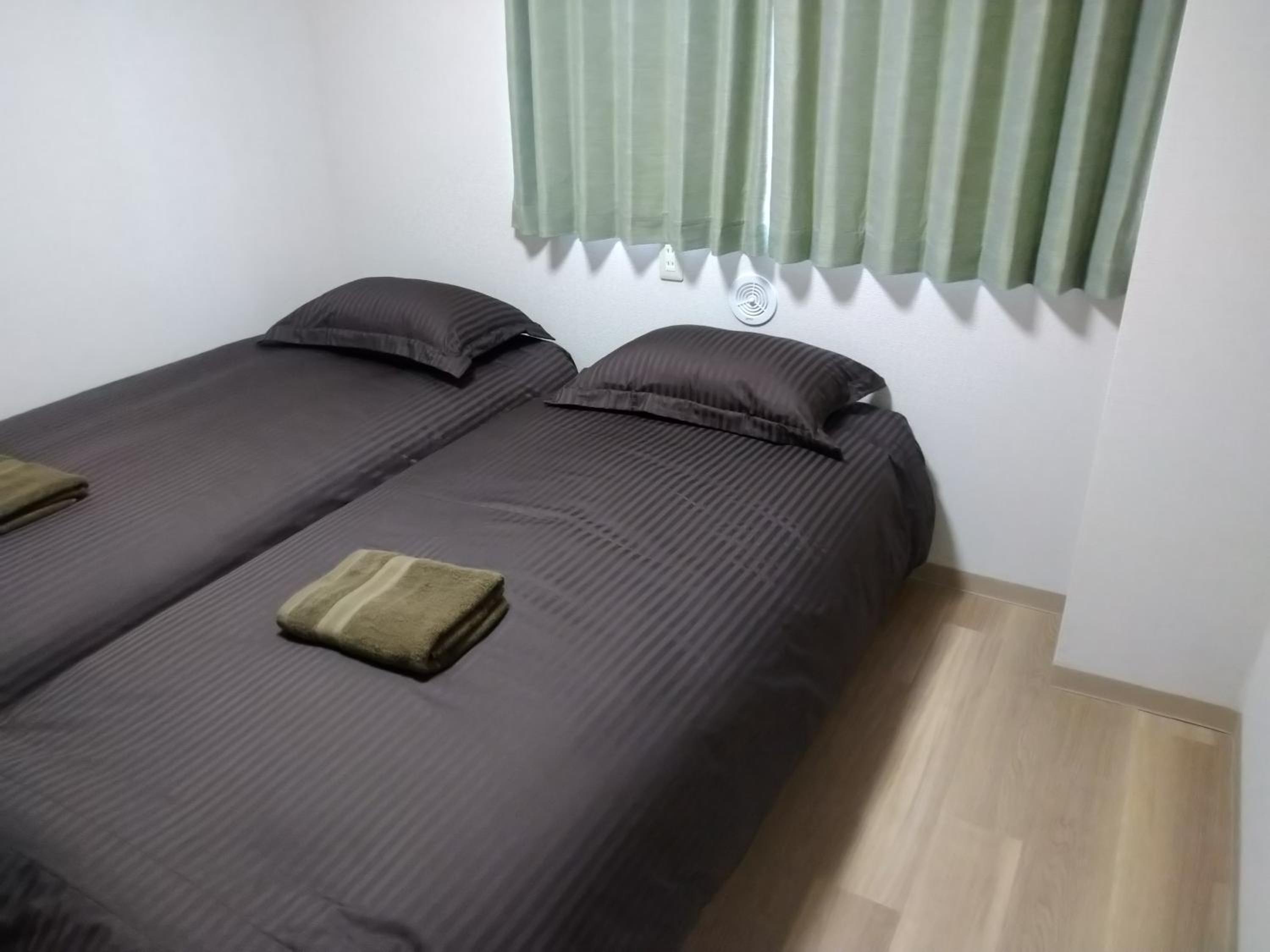Issyuku Higashiueno Hotel