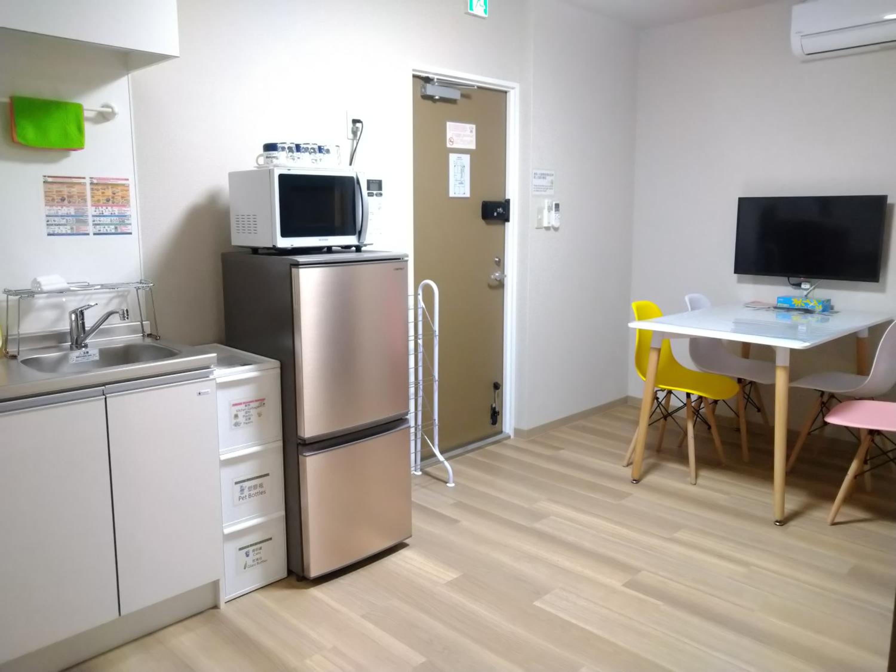 Issyuku Higashiueno Hotel
