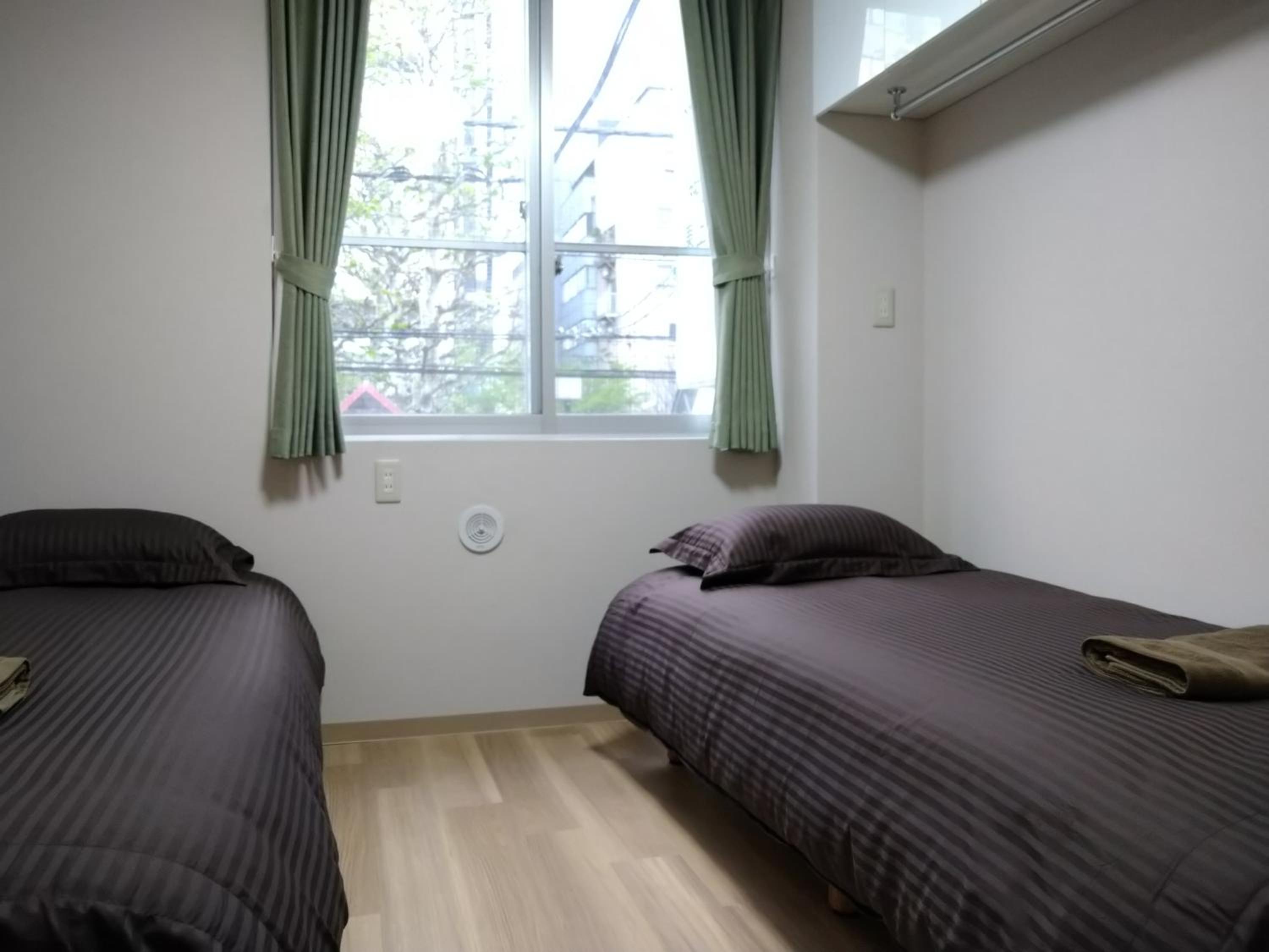 Issyuku Higashiueno Hotel