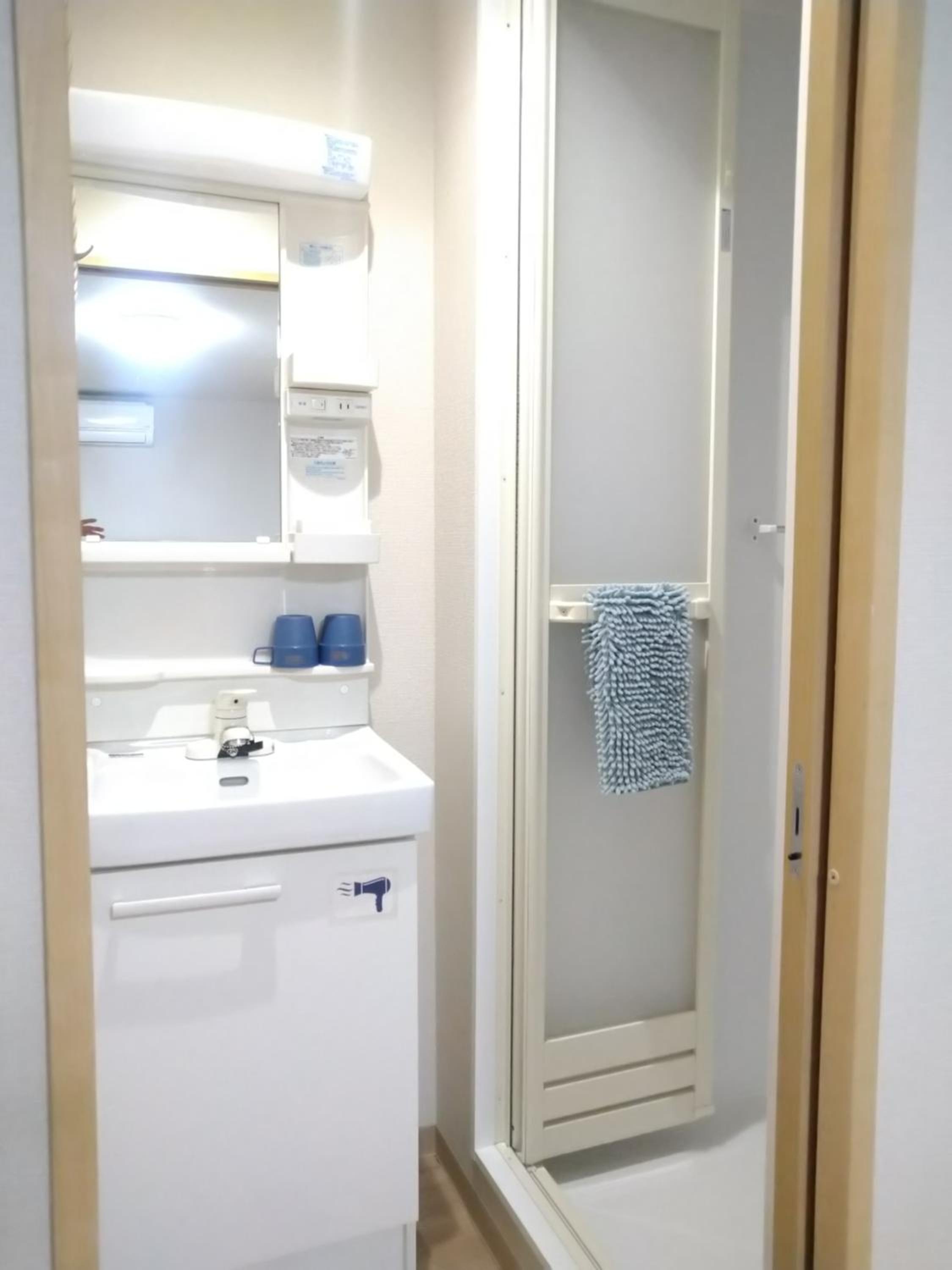 Issyuku Higashiueno Hotel