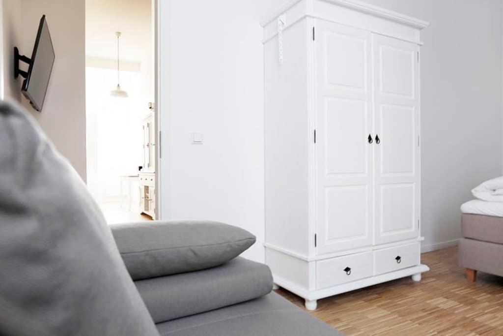 SC 06 by ROCKCHAIR Apartments l SUPERHOST Status l 4 Bedrooms Boxspringbeds 2 Bathrooms Balcony Elevator - Cozy Family & Business Flair welcomes you!