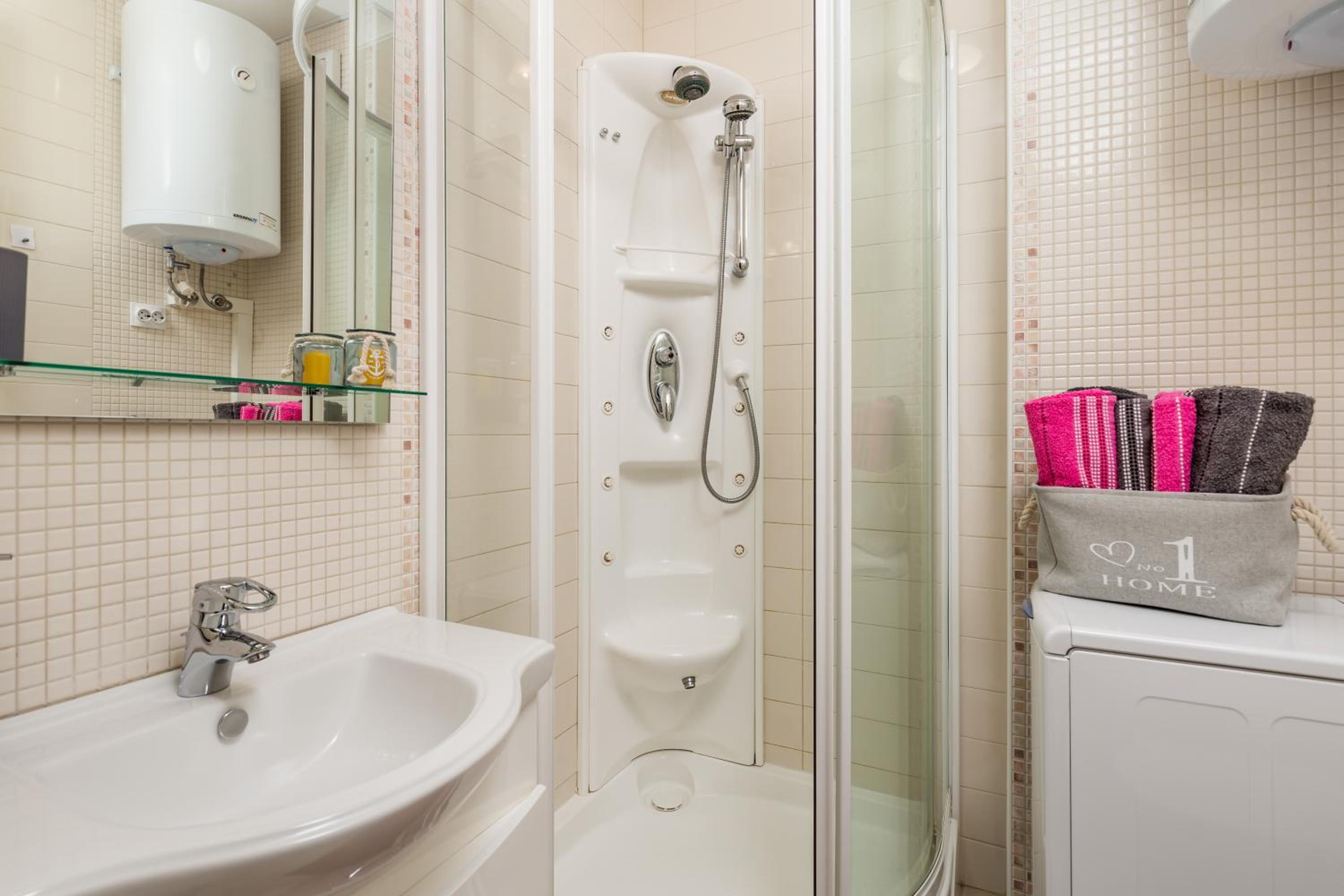 Apartment Maja Opatija with Free Private Parking and Lovely Sea View Terrace