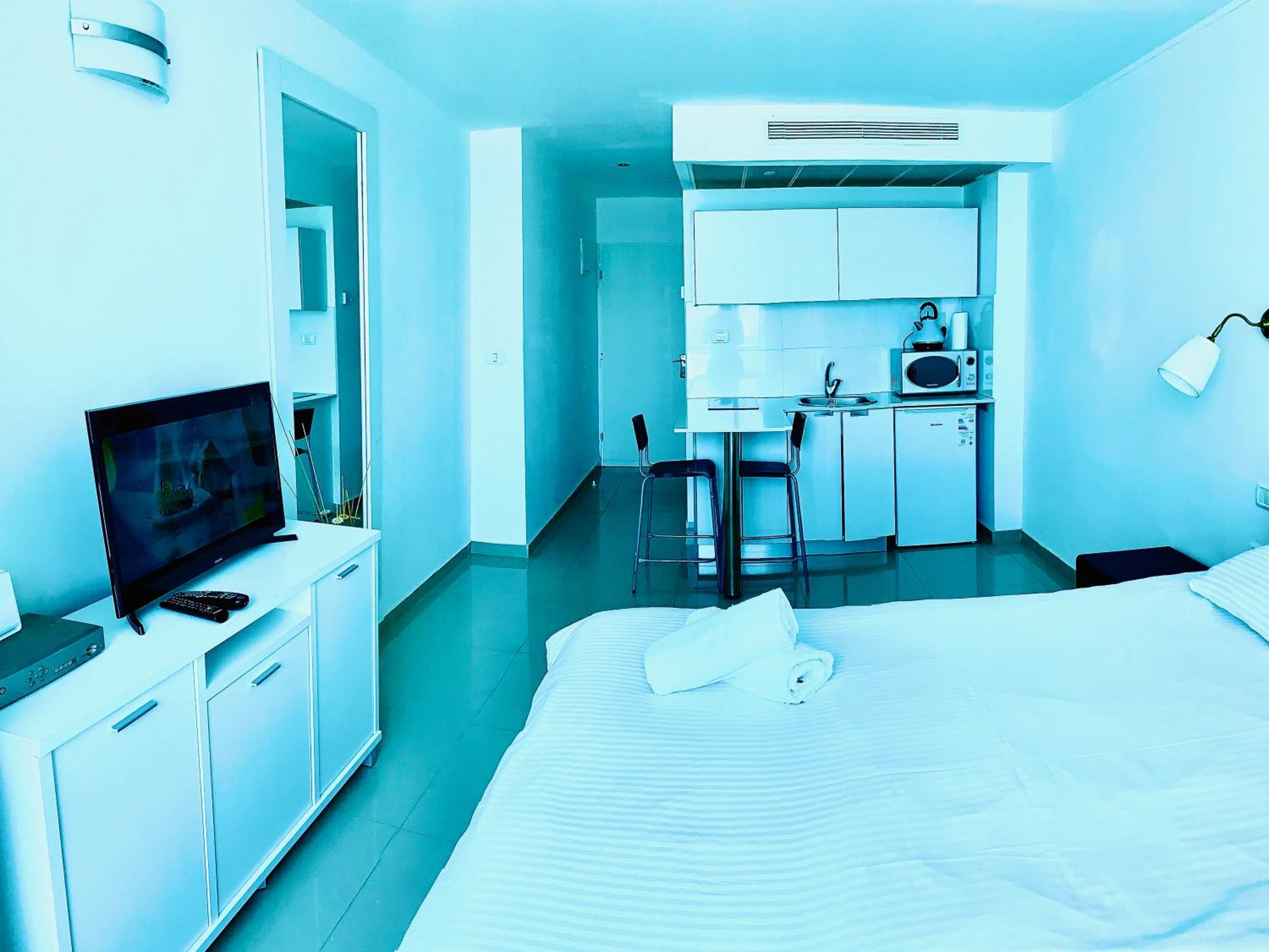 Sea Breeze Apartments