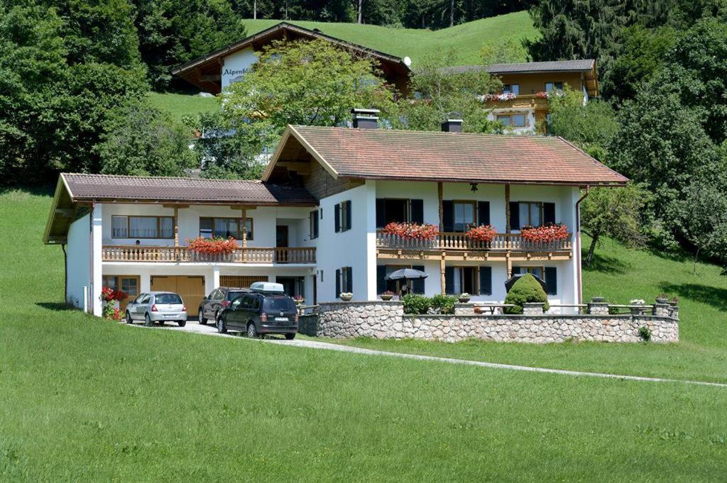 Biobauernhof und Ferienhaus Riederbauer