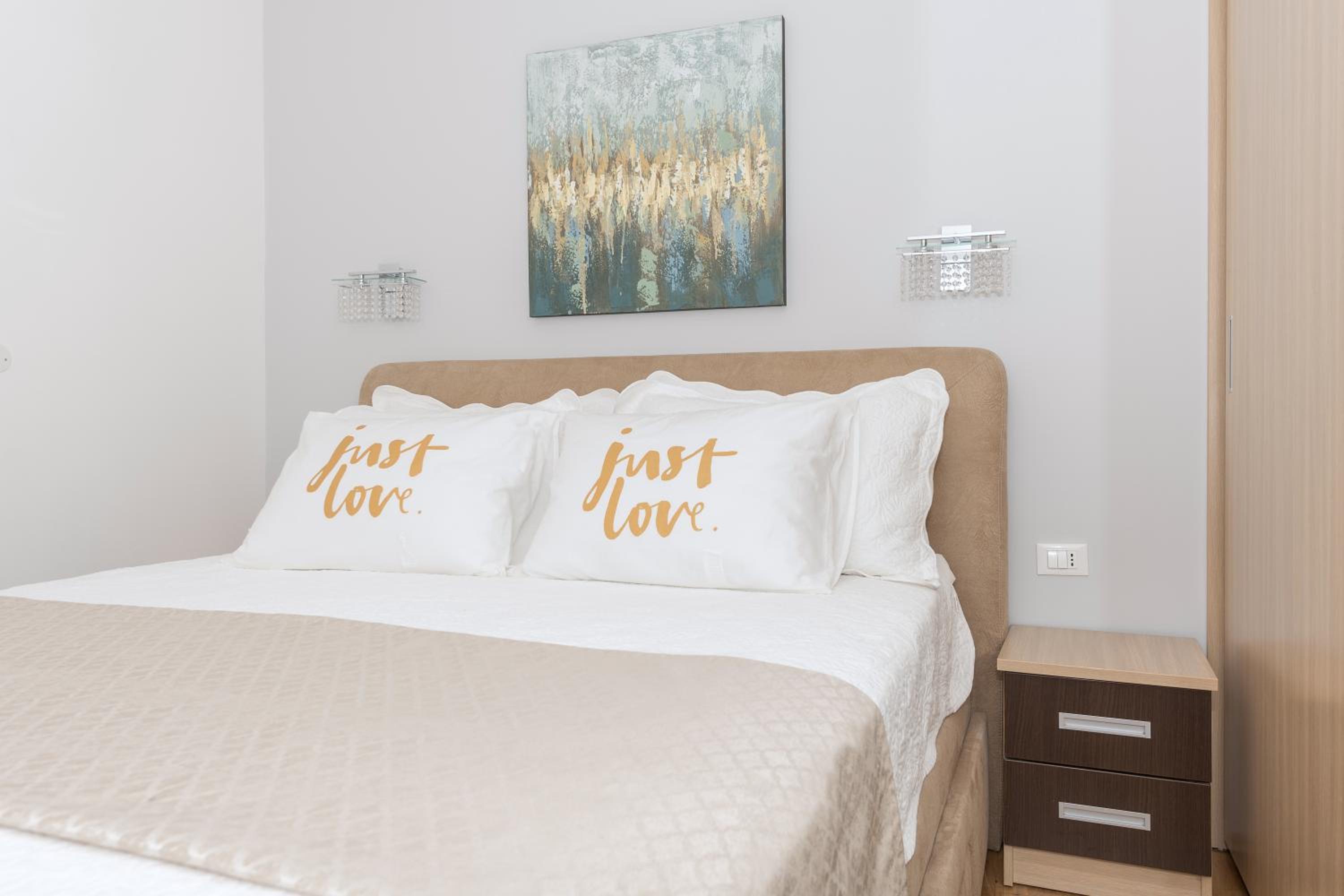 Long Apartment