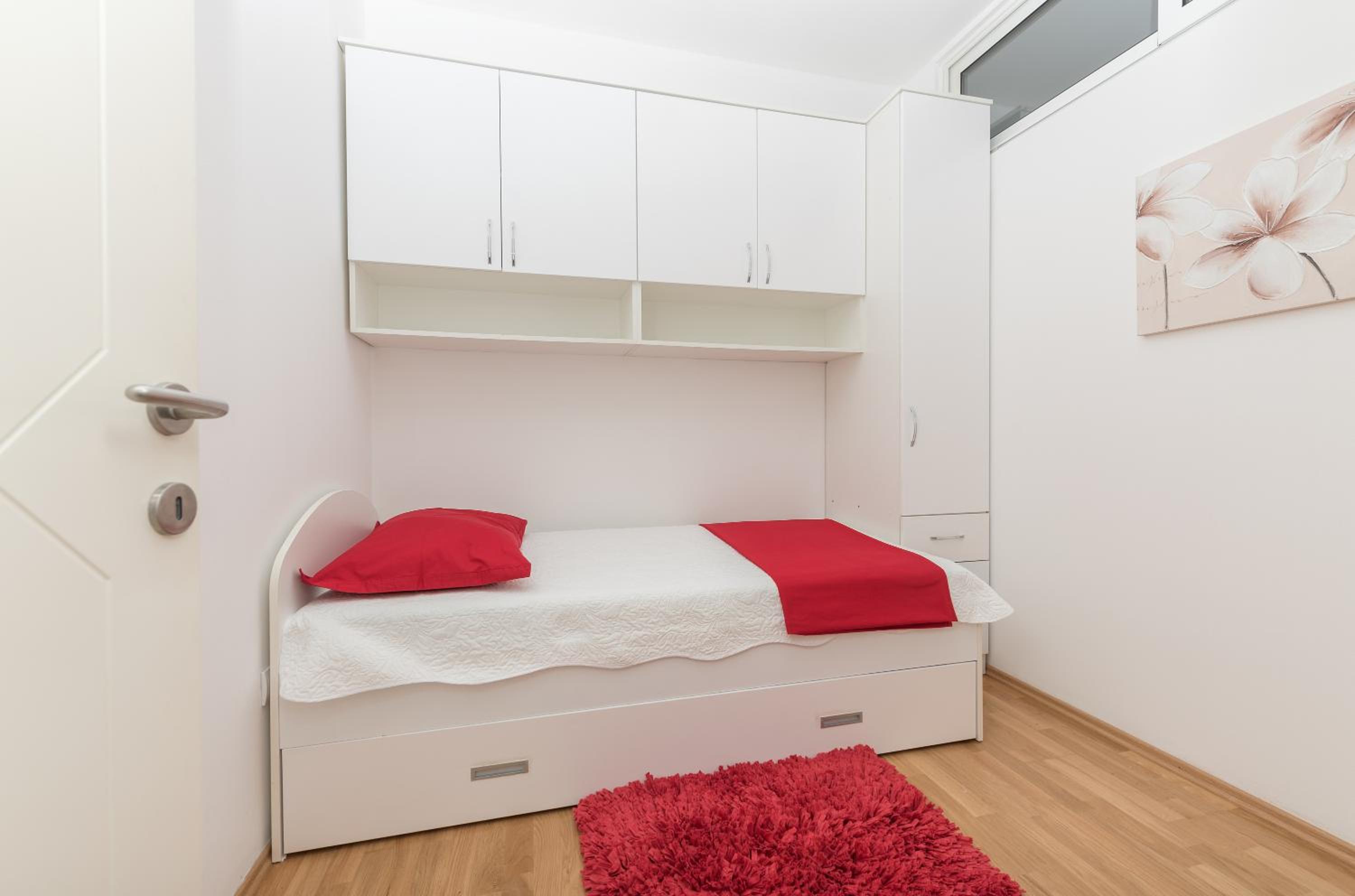 Long Apartment