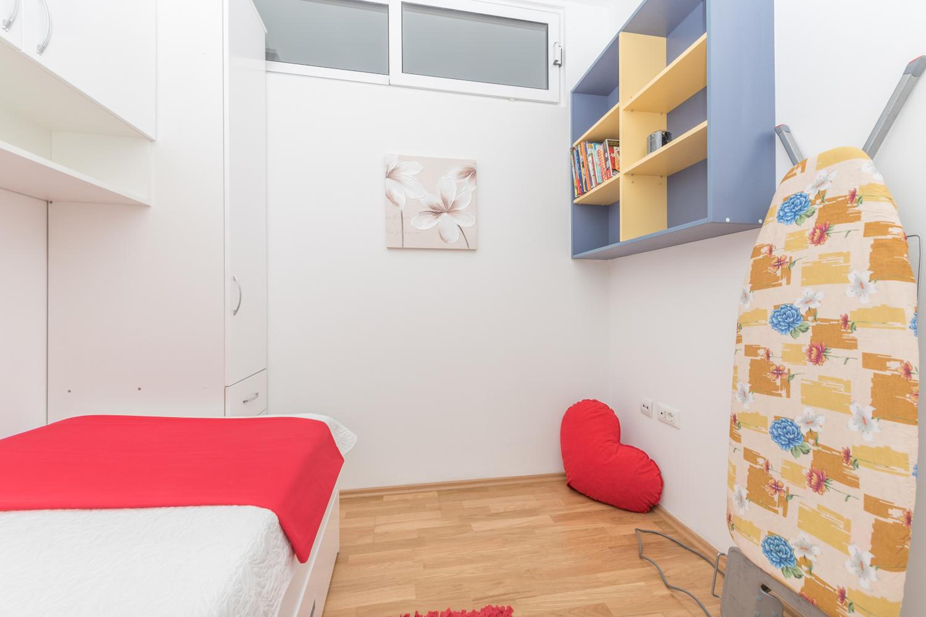 Long Apartment