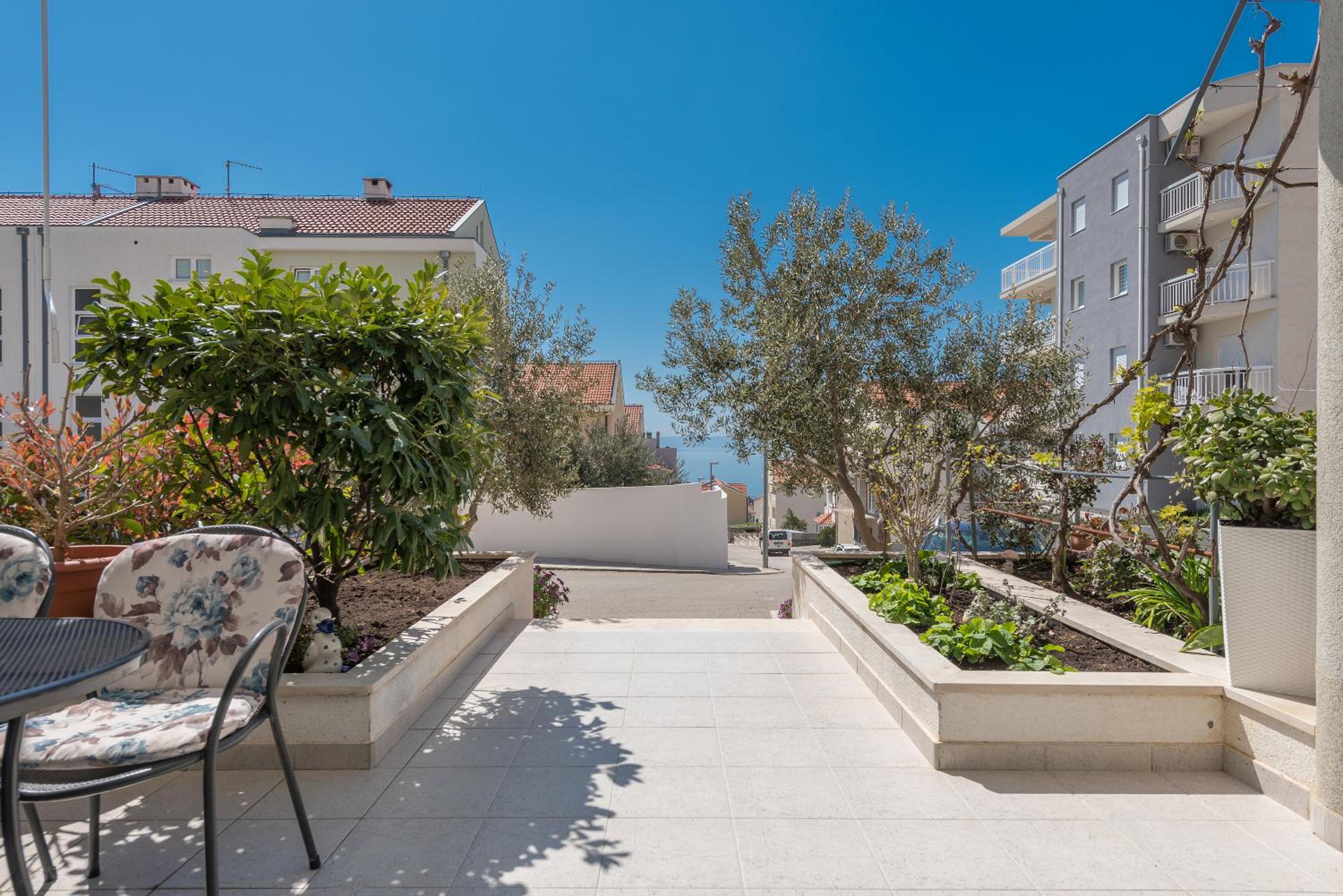 Long Apartment