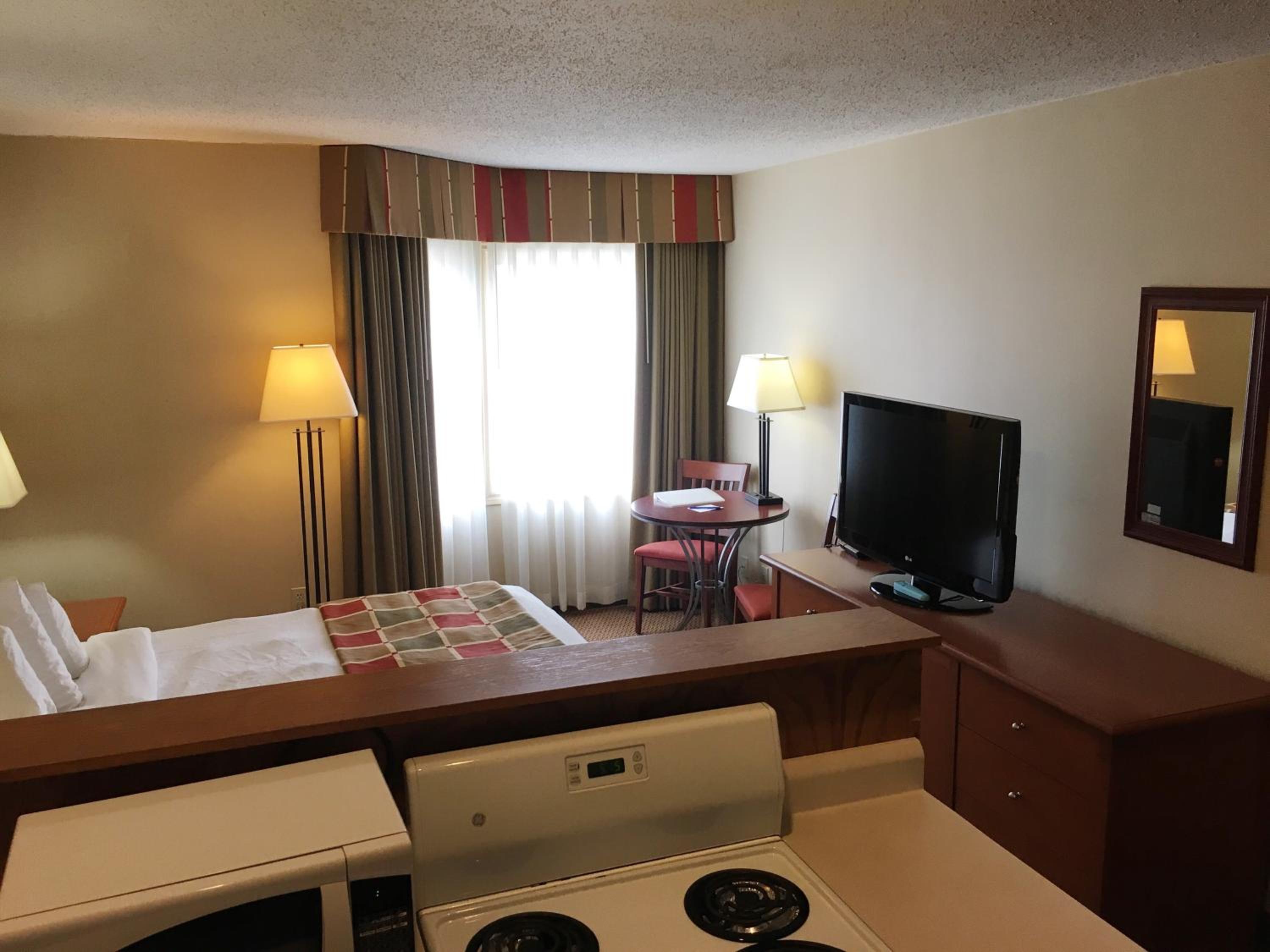 Charlottetown Vacations - Charlottetown Inn  Conference Centre - Property Image 3