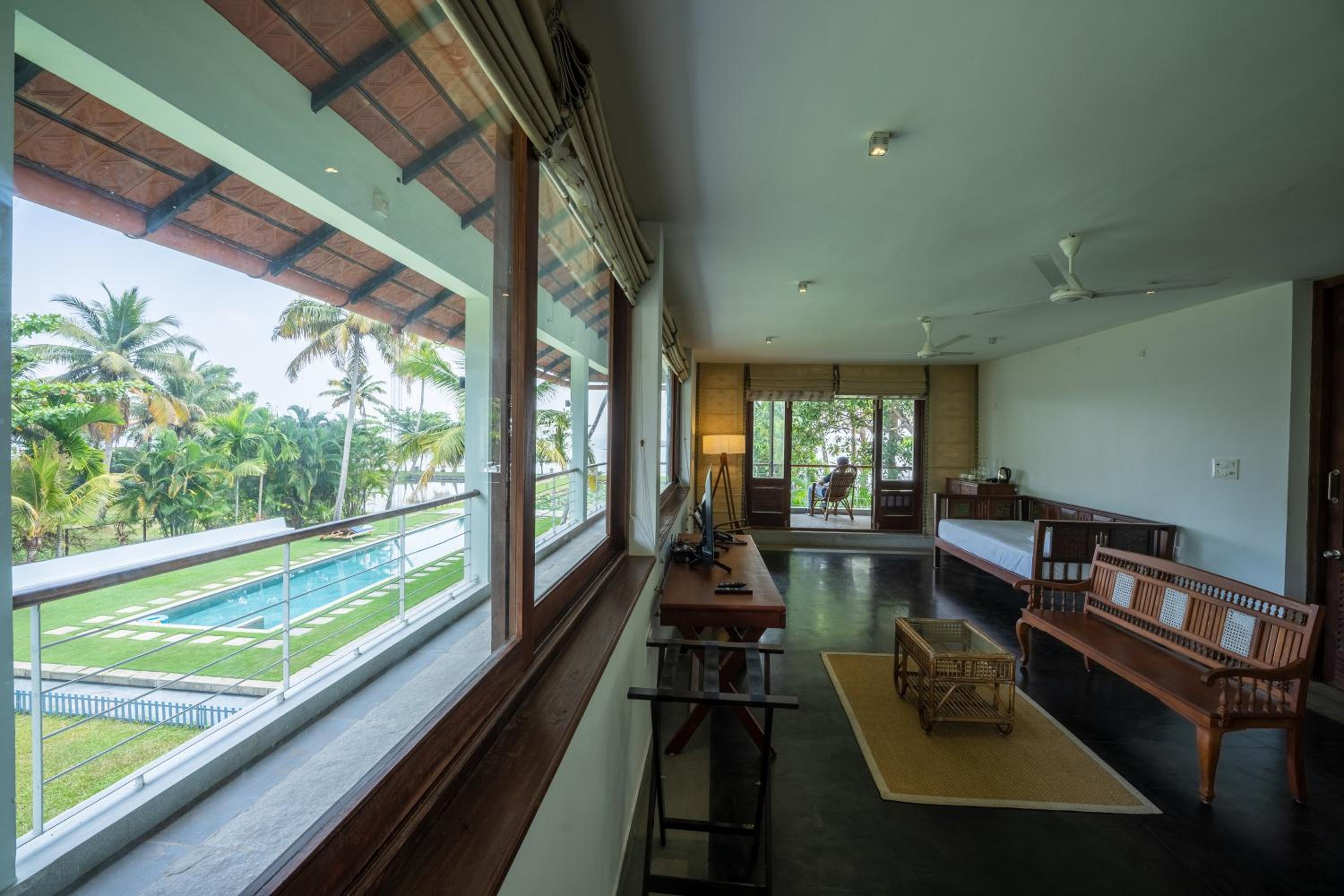 amã Stays & Trails, Pathiramanal Villa view 3