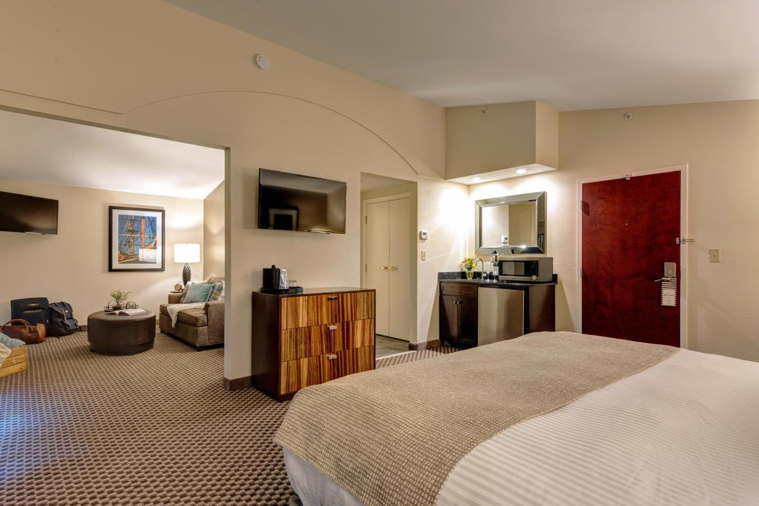 Dover Vacations - Garrison Hotel Suites Dover-Portsmouth, Ascend Hotel Collection - Property Image 43