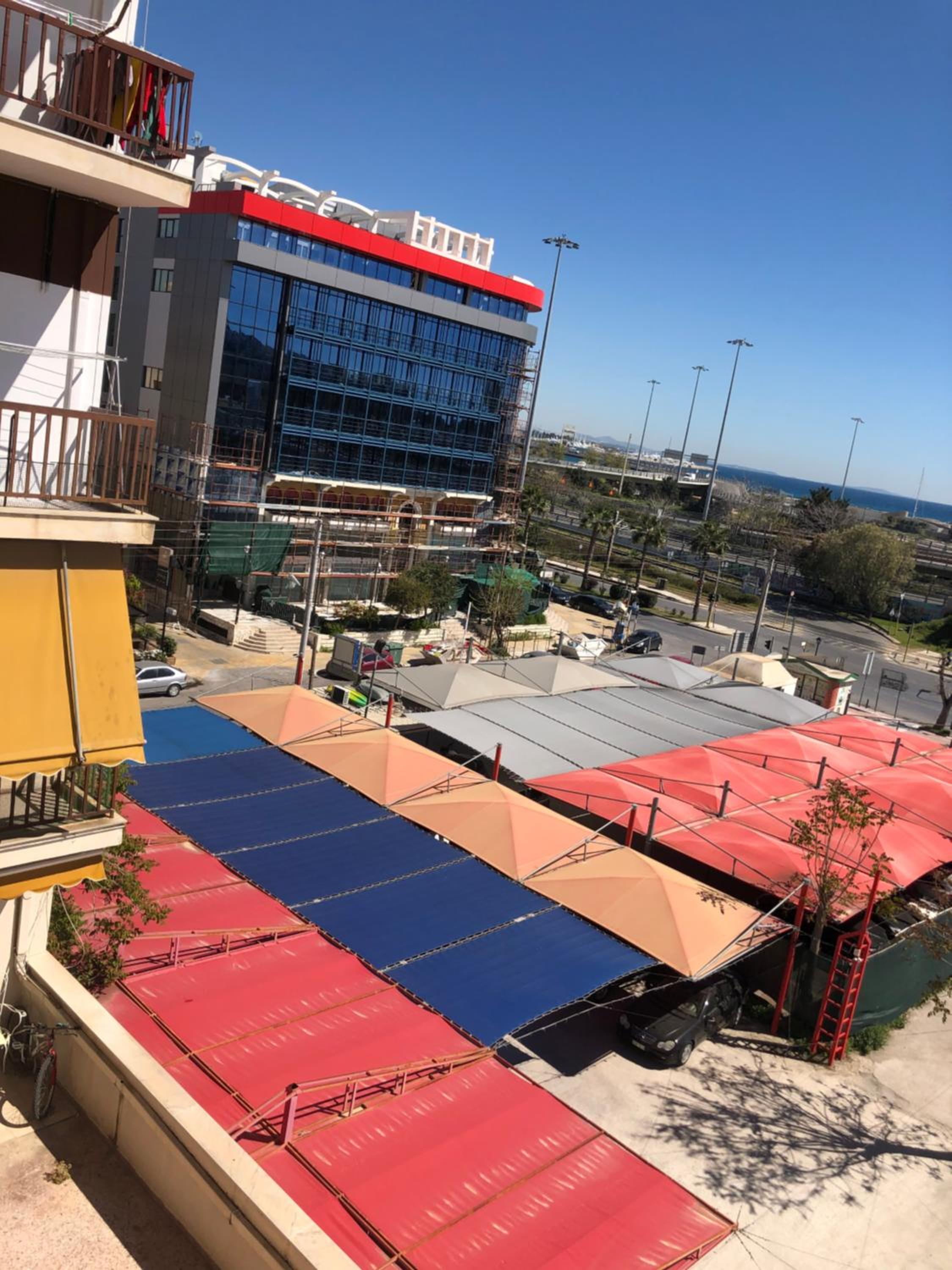 Metropolitan Complex Suite Faliro en Piraeus — balance & terrace