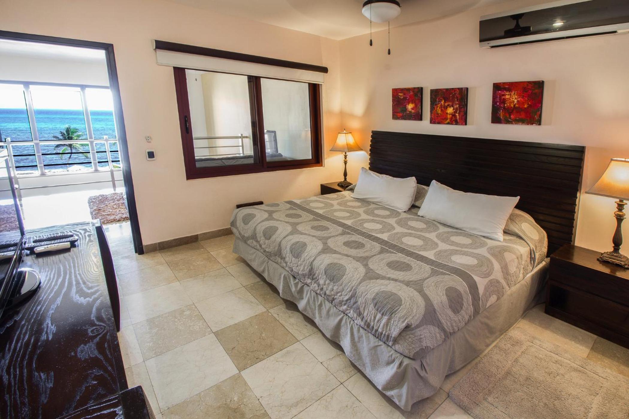 El Faro 302 CORAL 3 Bdrs PH view 3