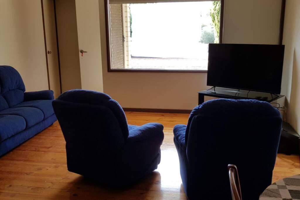 Warmont Apartments Self Contained Home view 3