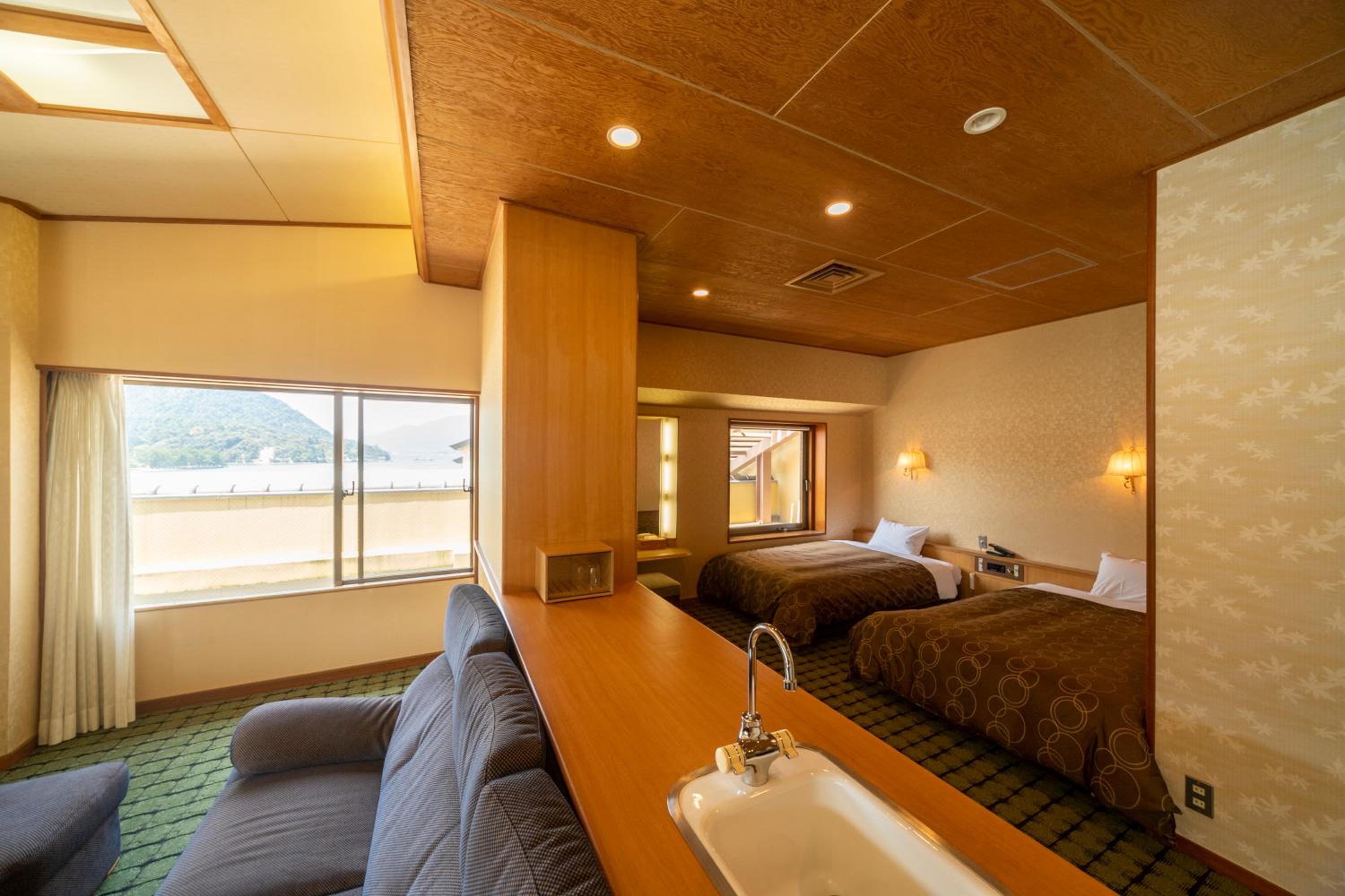 Hotel Miya Rikyu, Miyajima - 24