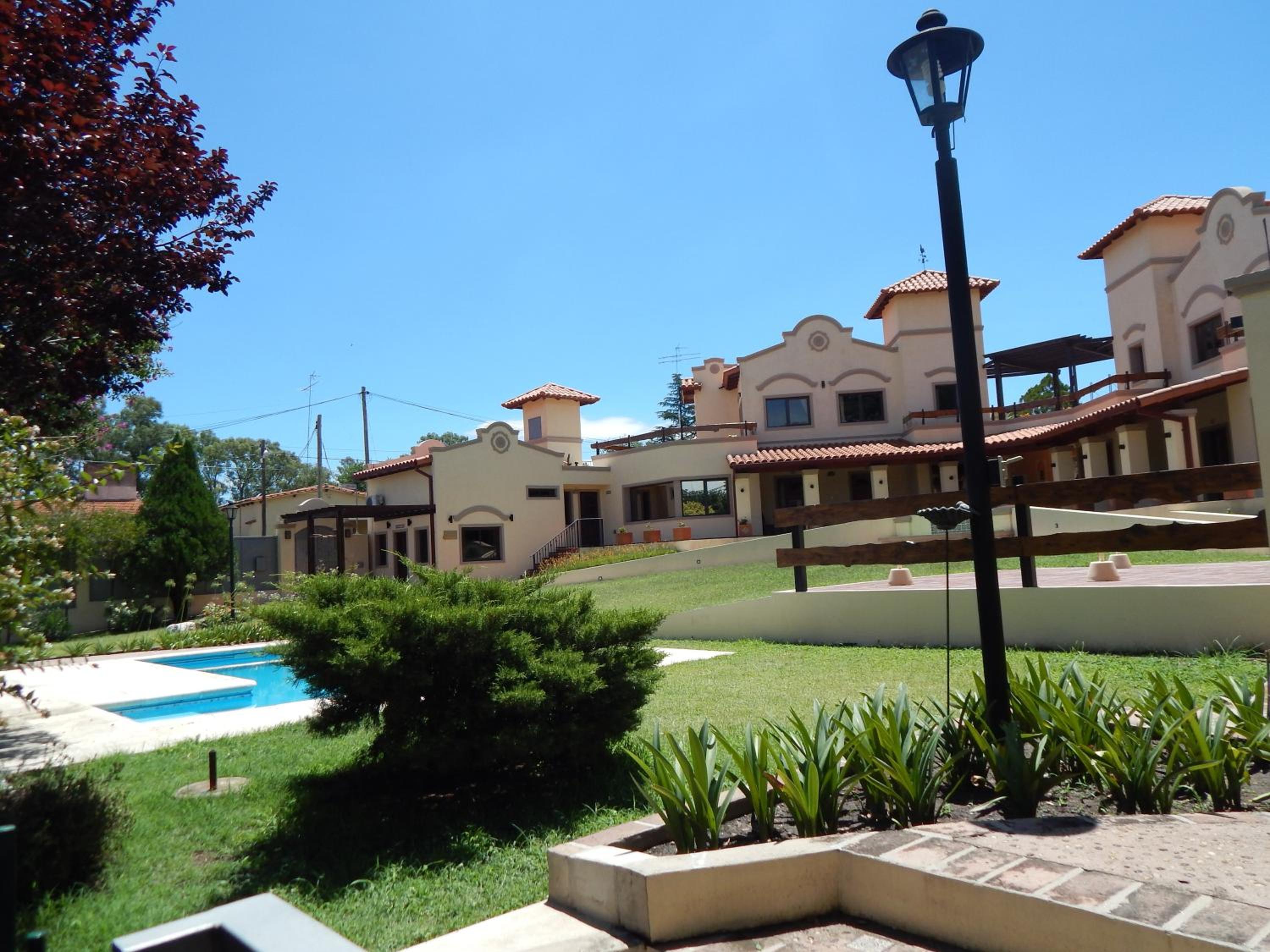 Raices del Carolino - Suites de Altagracia