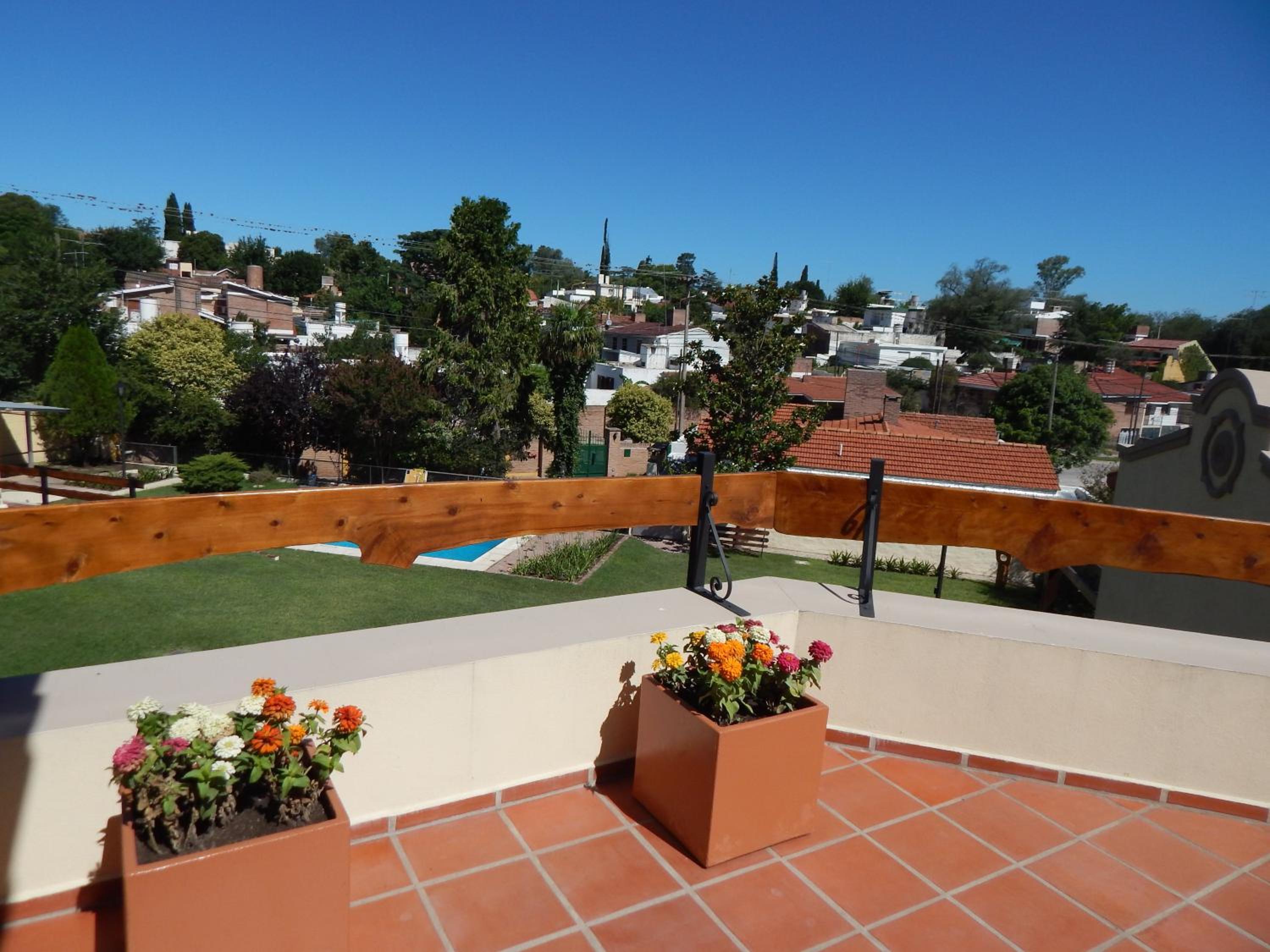 Raices del Carolino - Suites de Altagracia