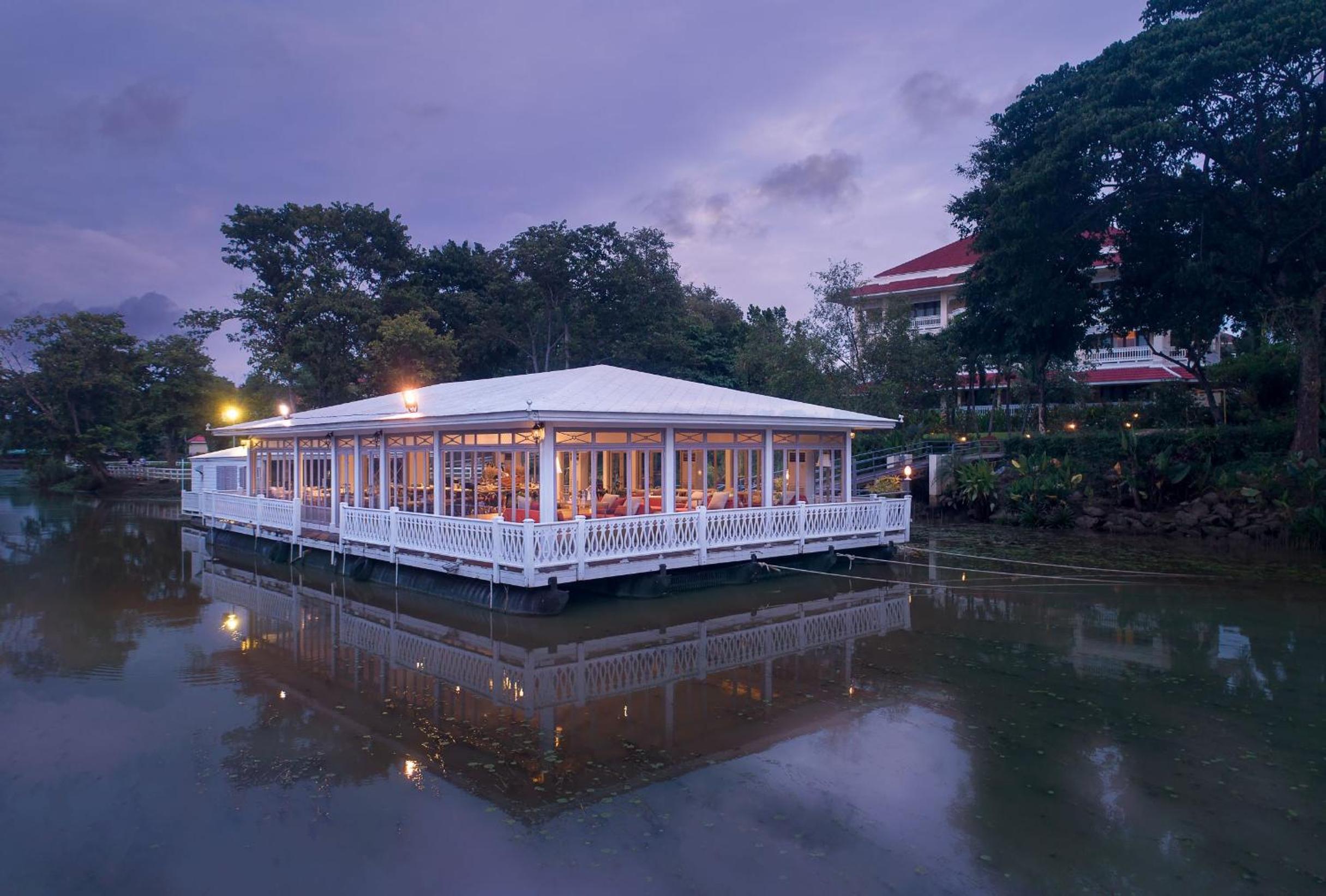 Dheva Mantra Resort