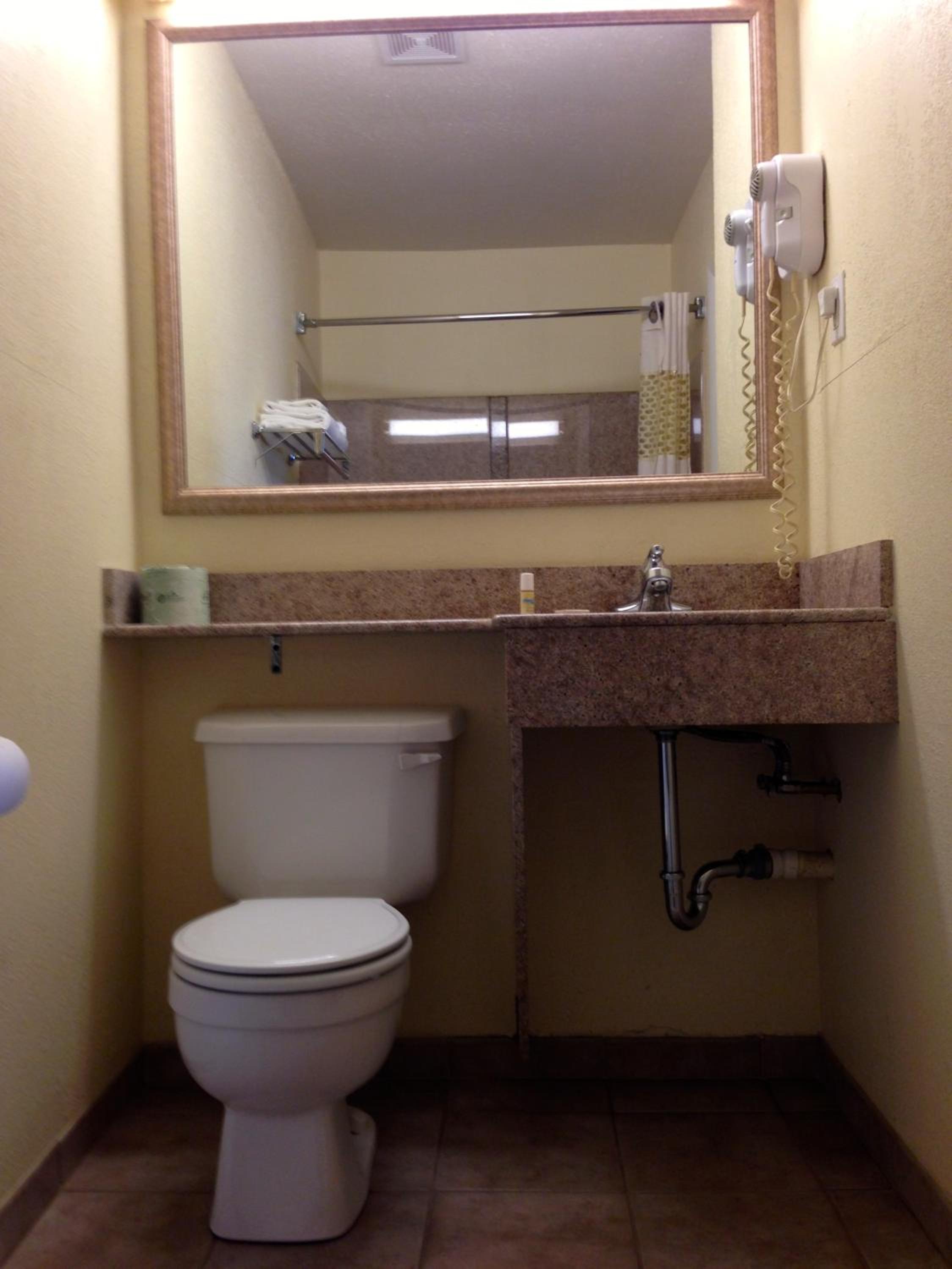 Crown Inn Motel Yorktown - Property Image 10