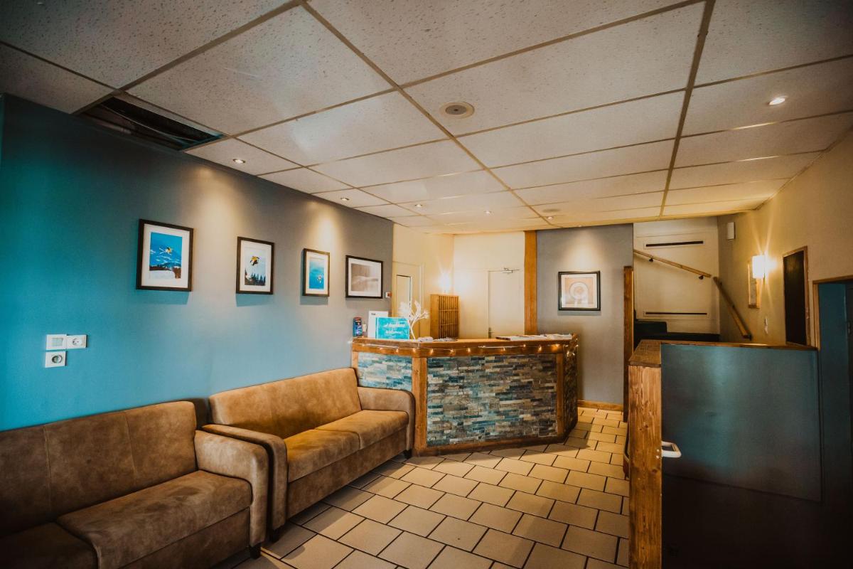 hotel reception