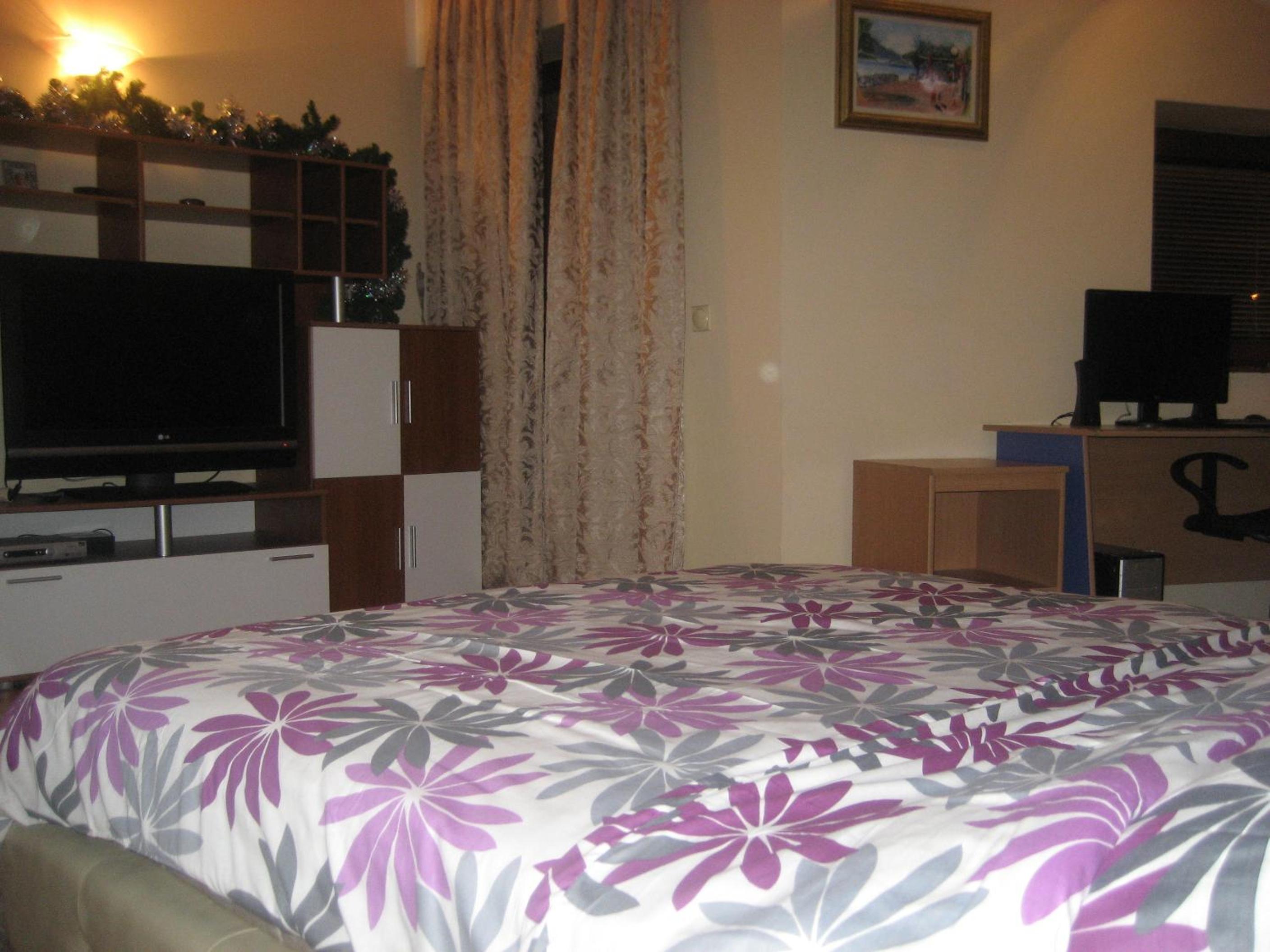 Photo 42