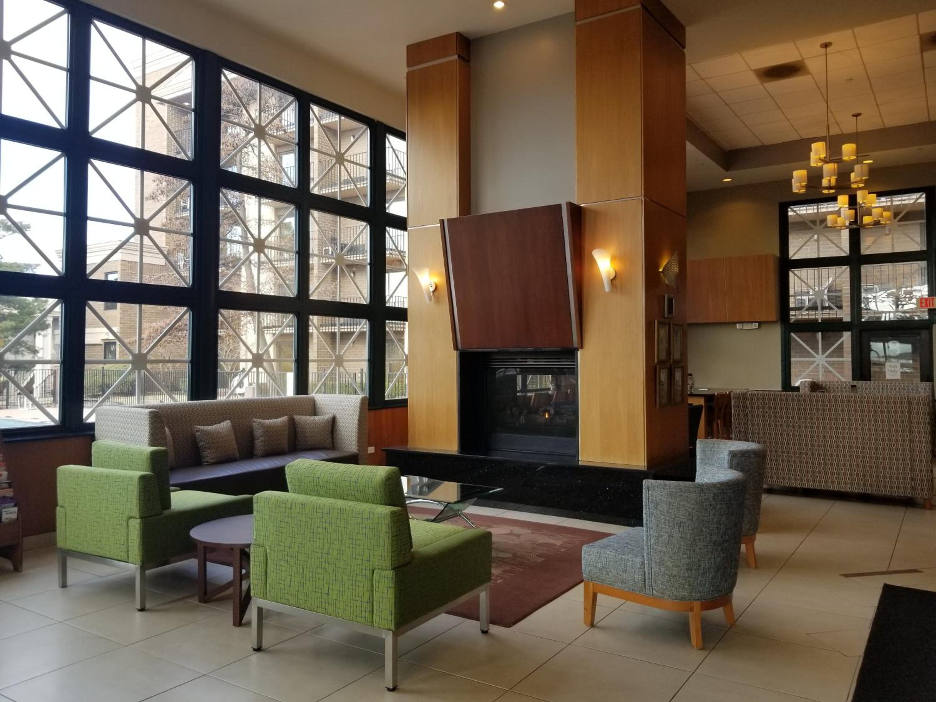 Holiday Inn Express Schaumburg-Rolling Meadows, an IHG Hotel - Property Image 22