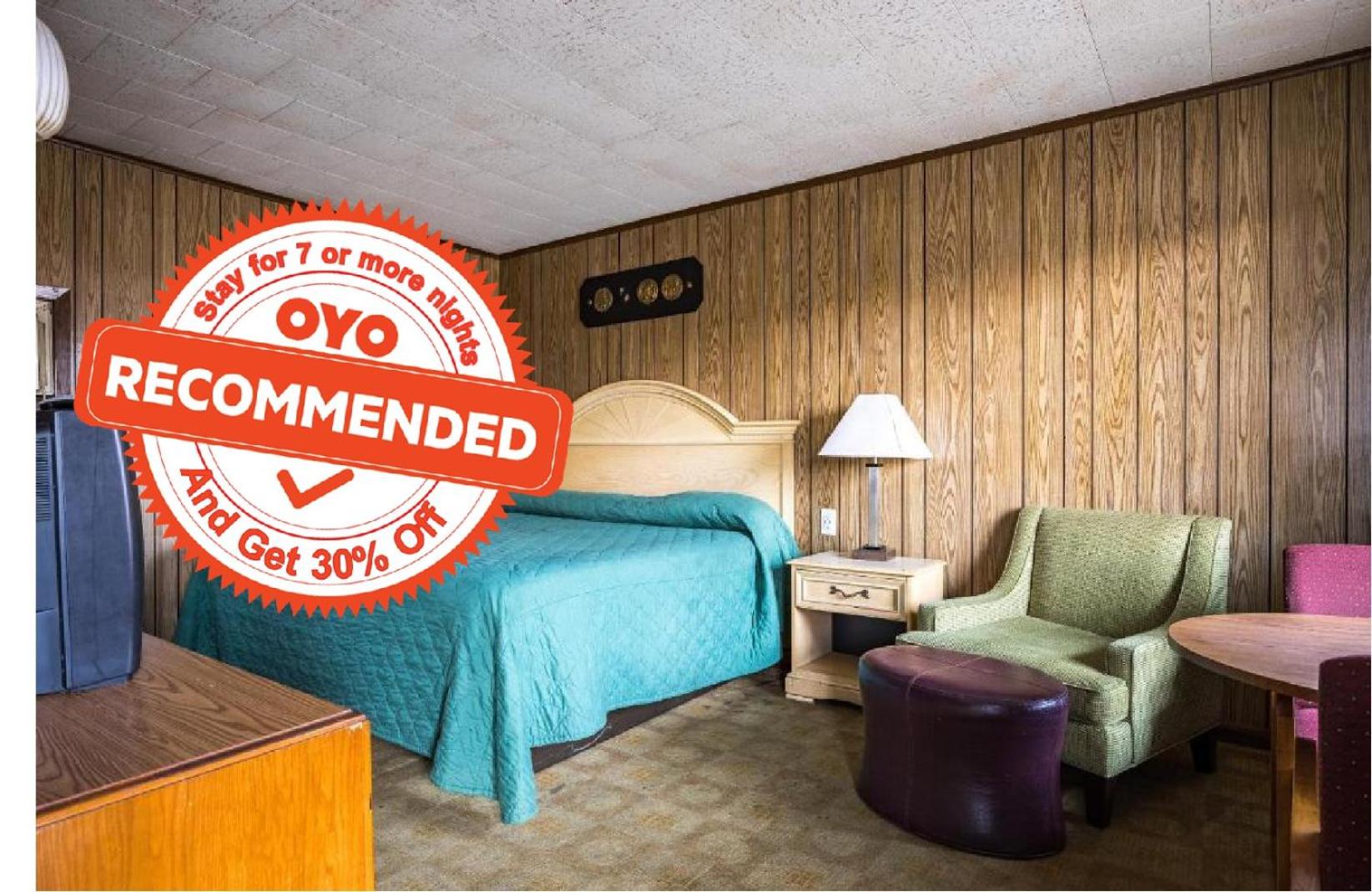 OYO Hotel Holly Springs MS view 4
