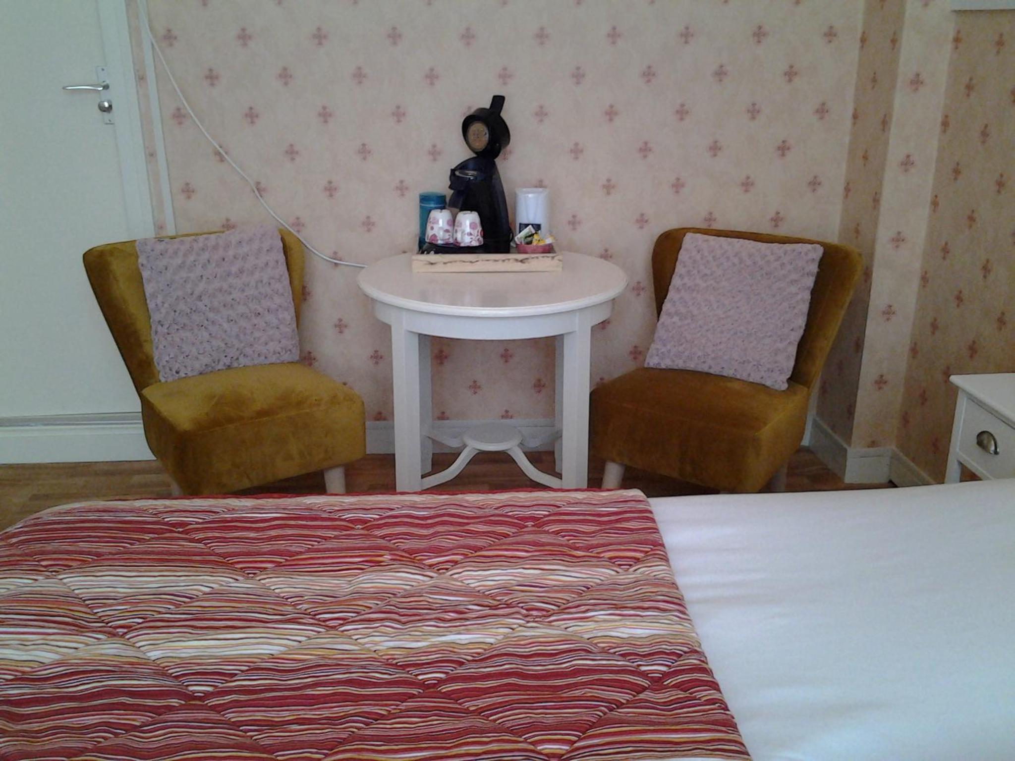 Photo 9