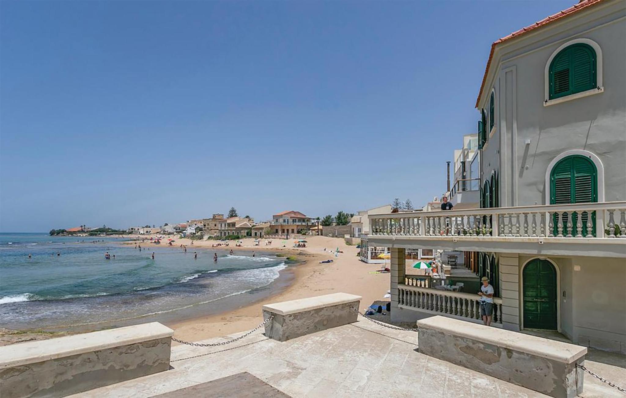 Villa Rosso Corallo view 4