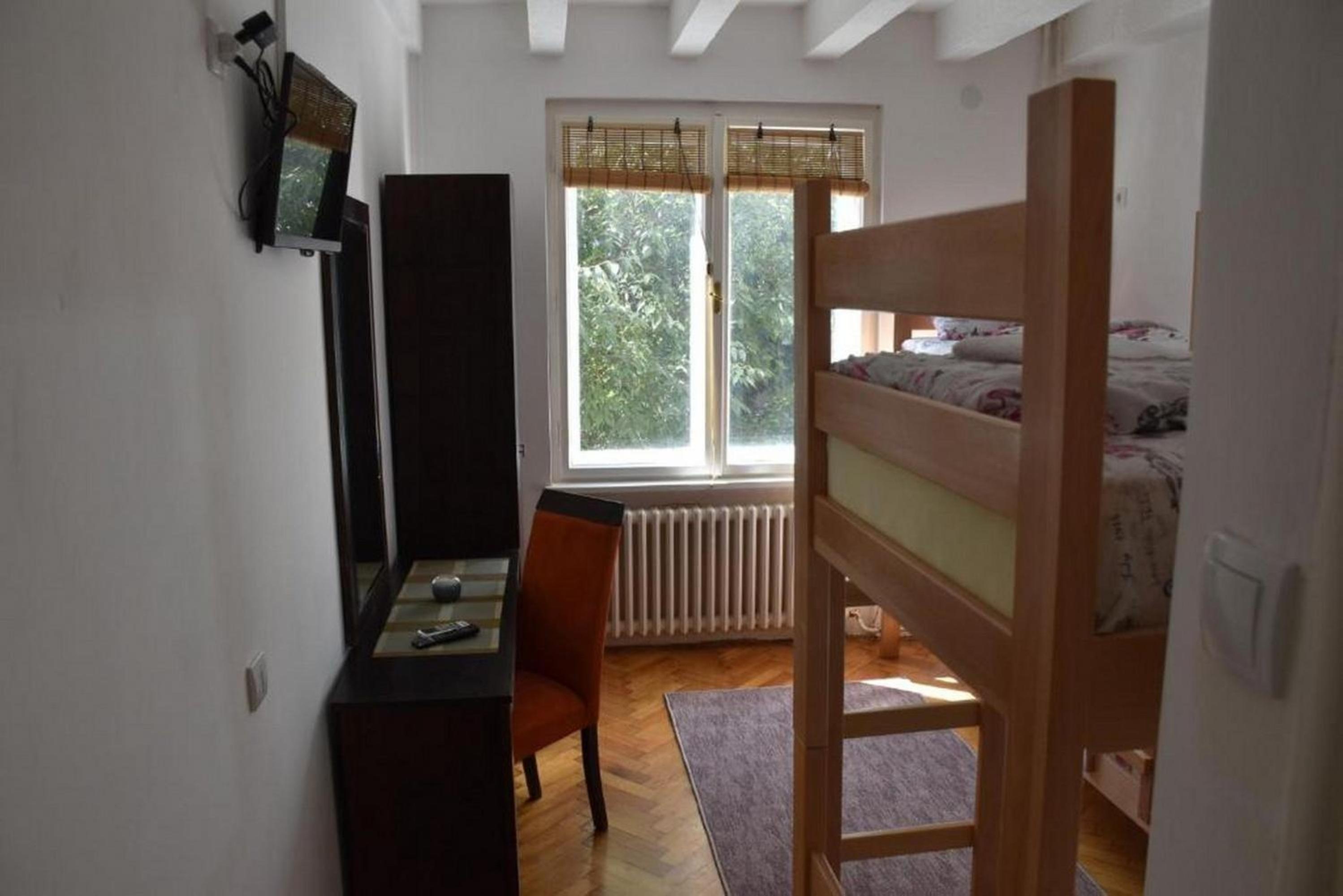 Photo 24
