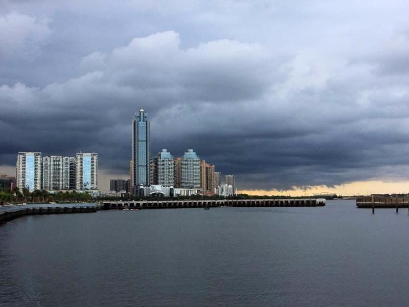 Lavande Hotel ZhanJiang HaiBin Avenue Jiangnanshijia