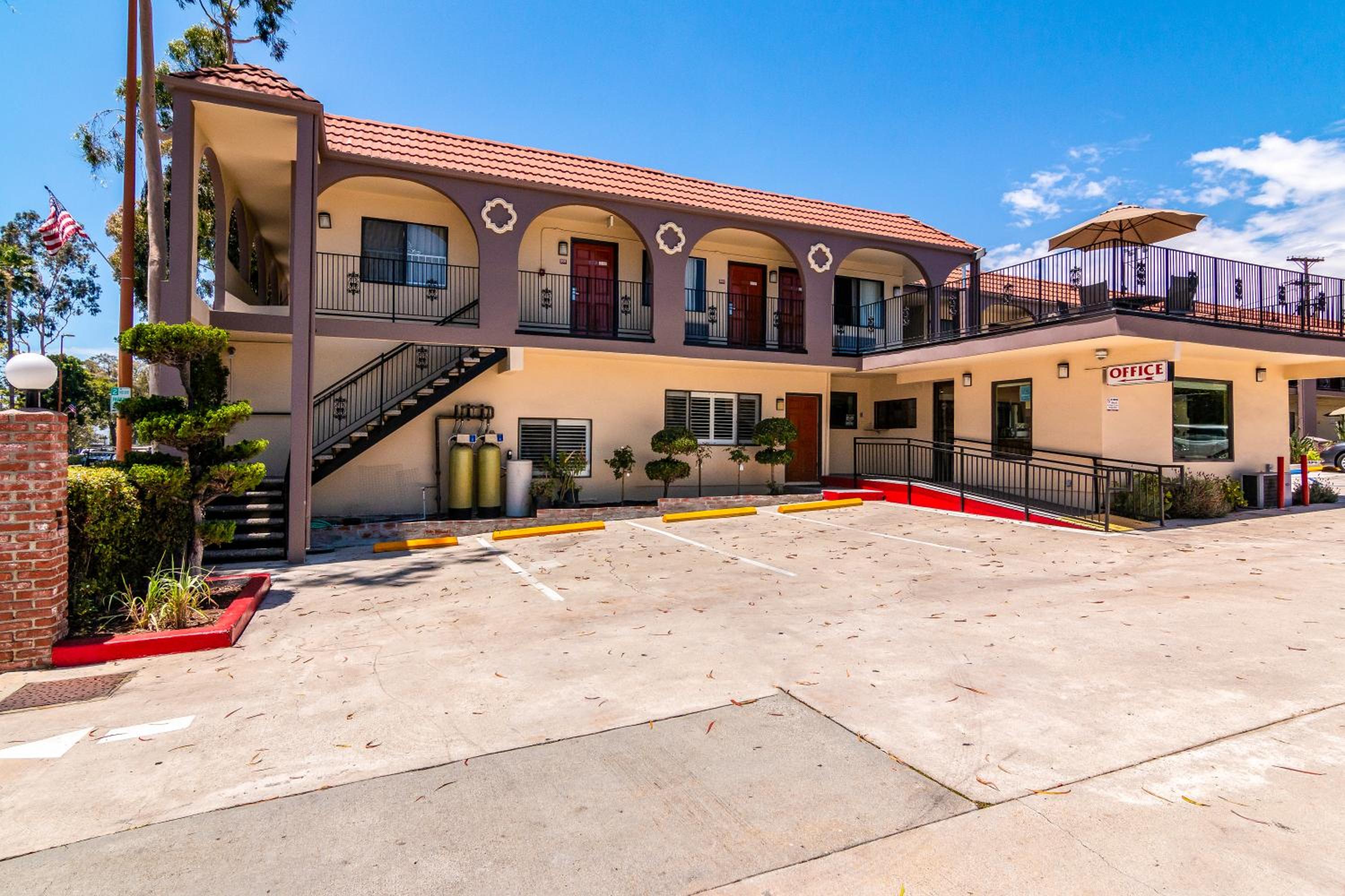 Glenridge Inn Glendale - Pasadena view 4